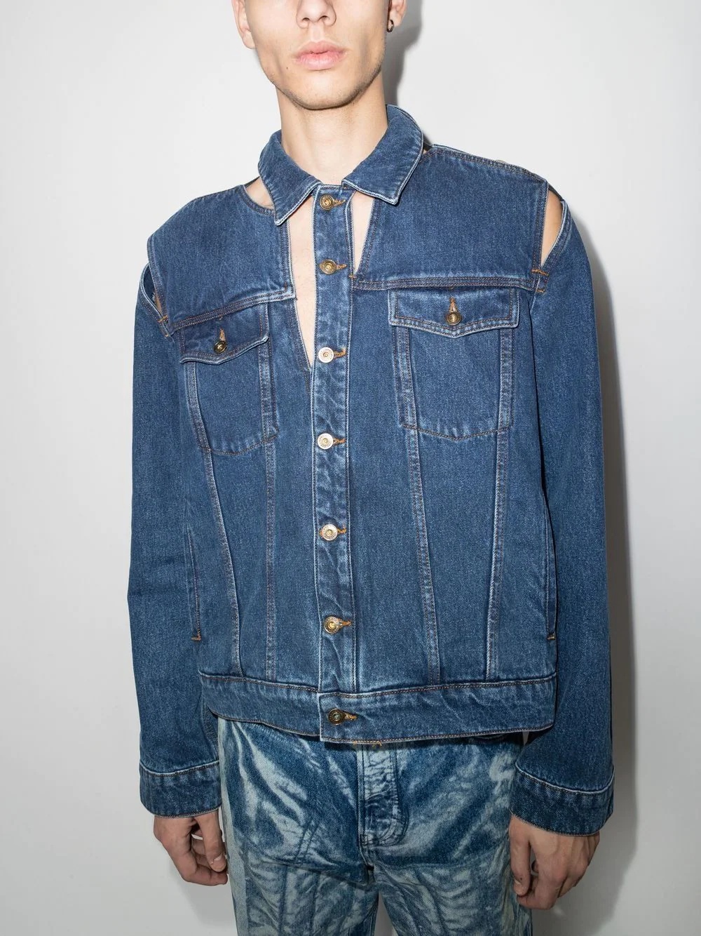 cut out-detail denim jacket - 2