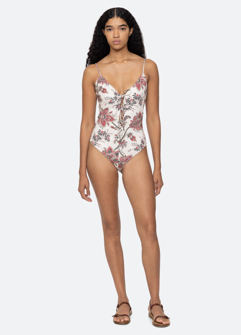 Cassandra One Piece 1