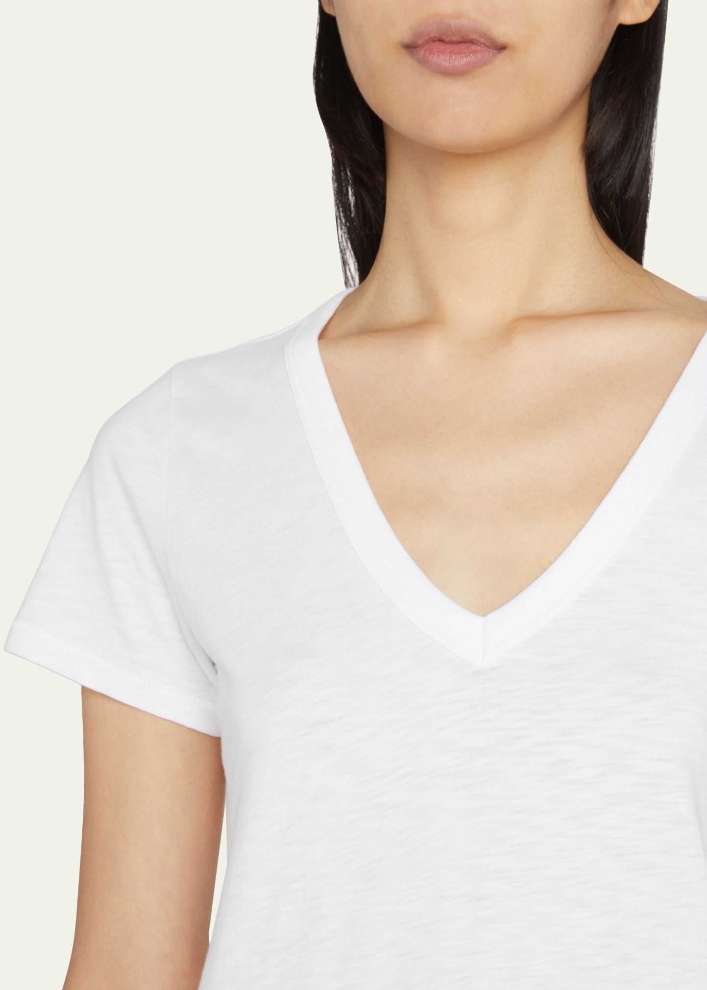 The Vee Basic T-Shirt - 5