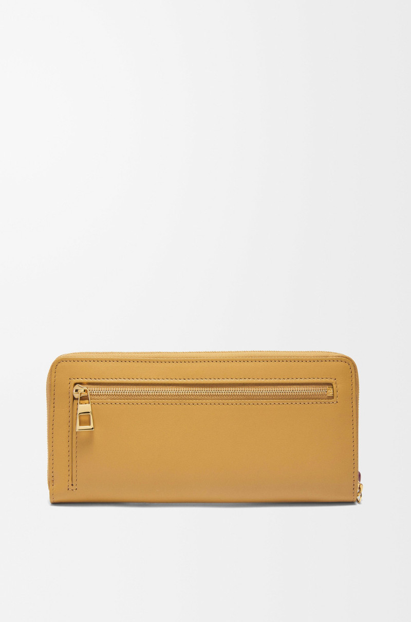 Knot zip around wallet in shiny nappa calfskin 3