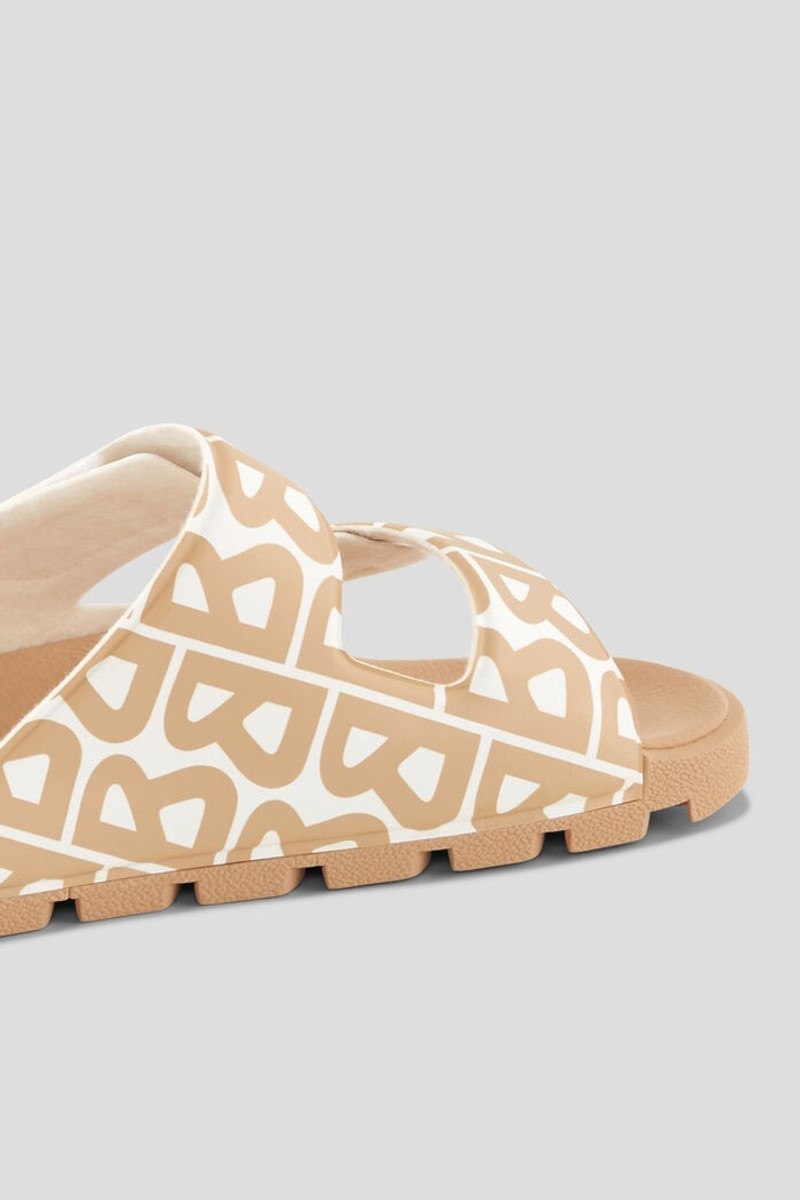 Biarritz Slip-ons in White/beige 7