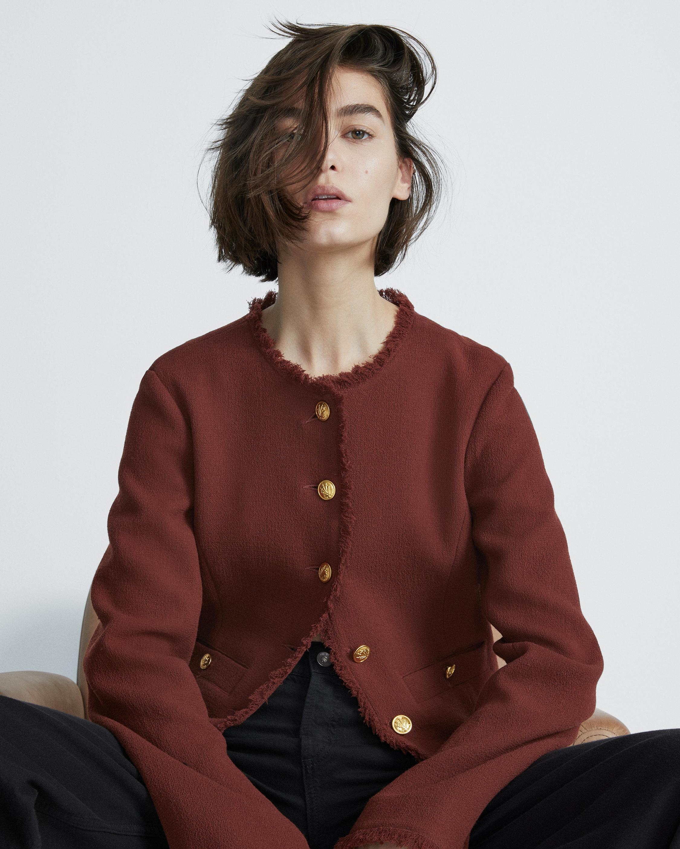 Carmen Wool Jacket
Classic Fit Jacket - 2