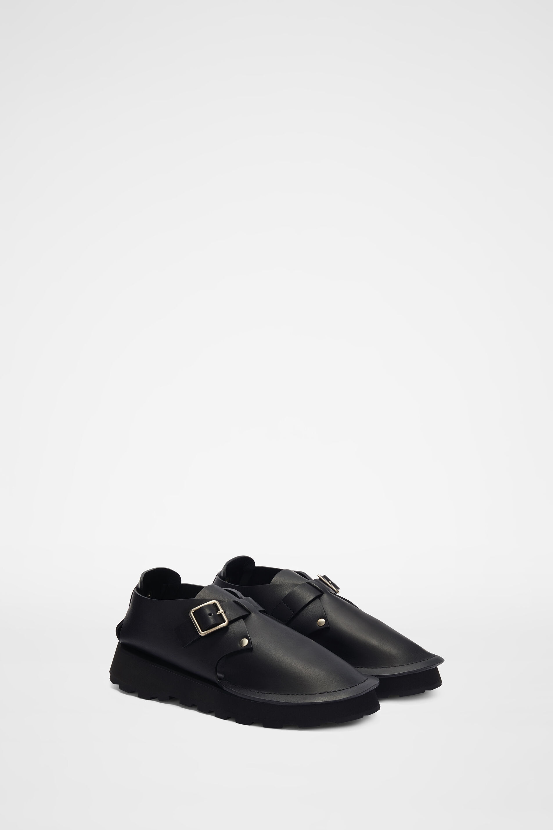 Low-Cut Shoes - 3