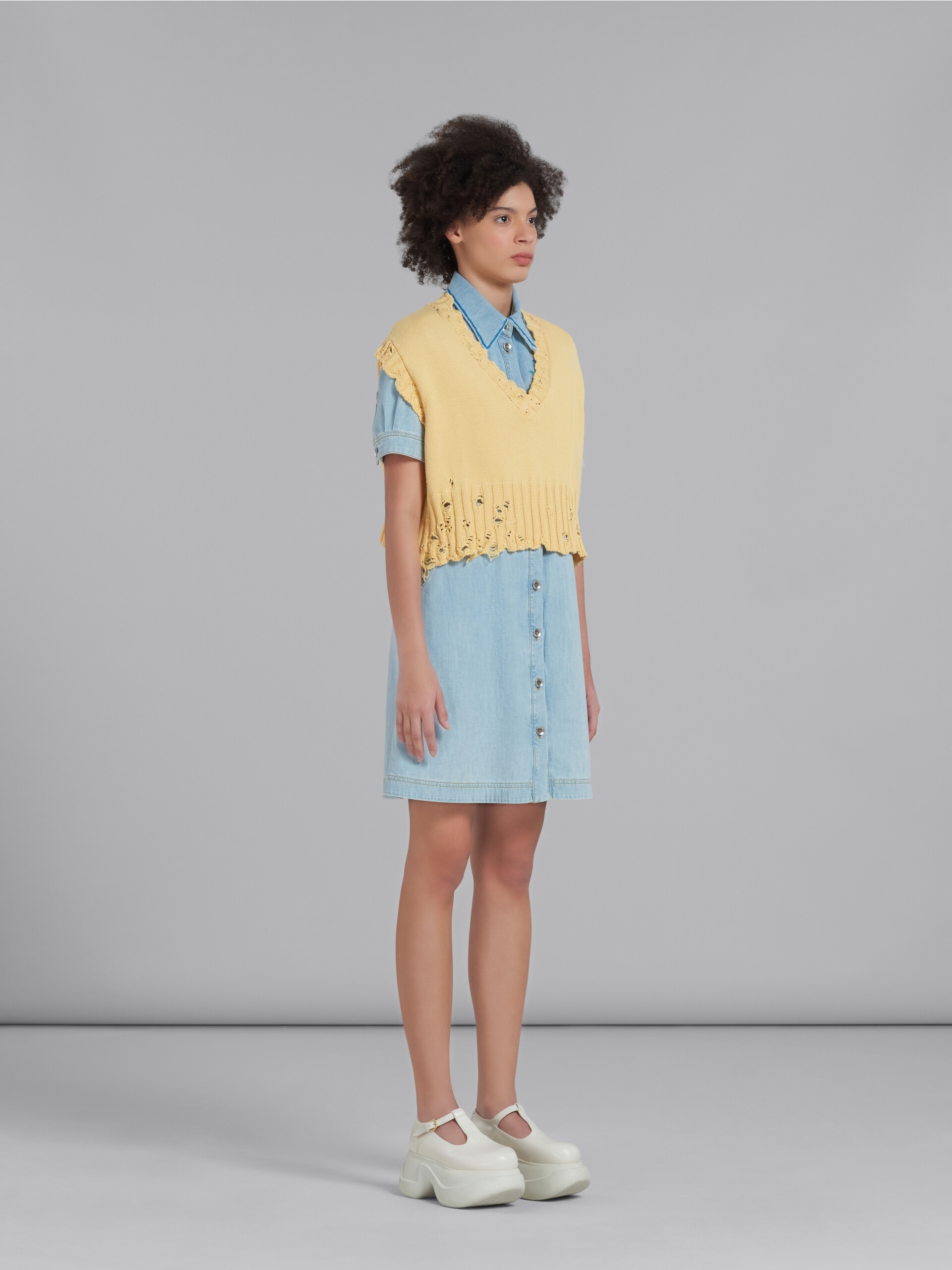 YELLOW COTTON V-NECK VEST - 5