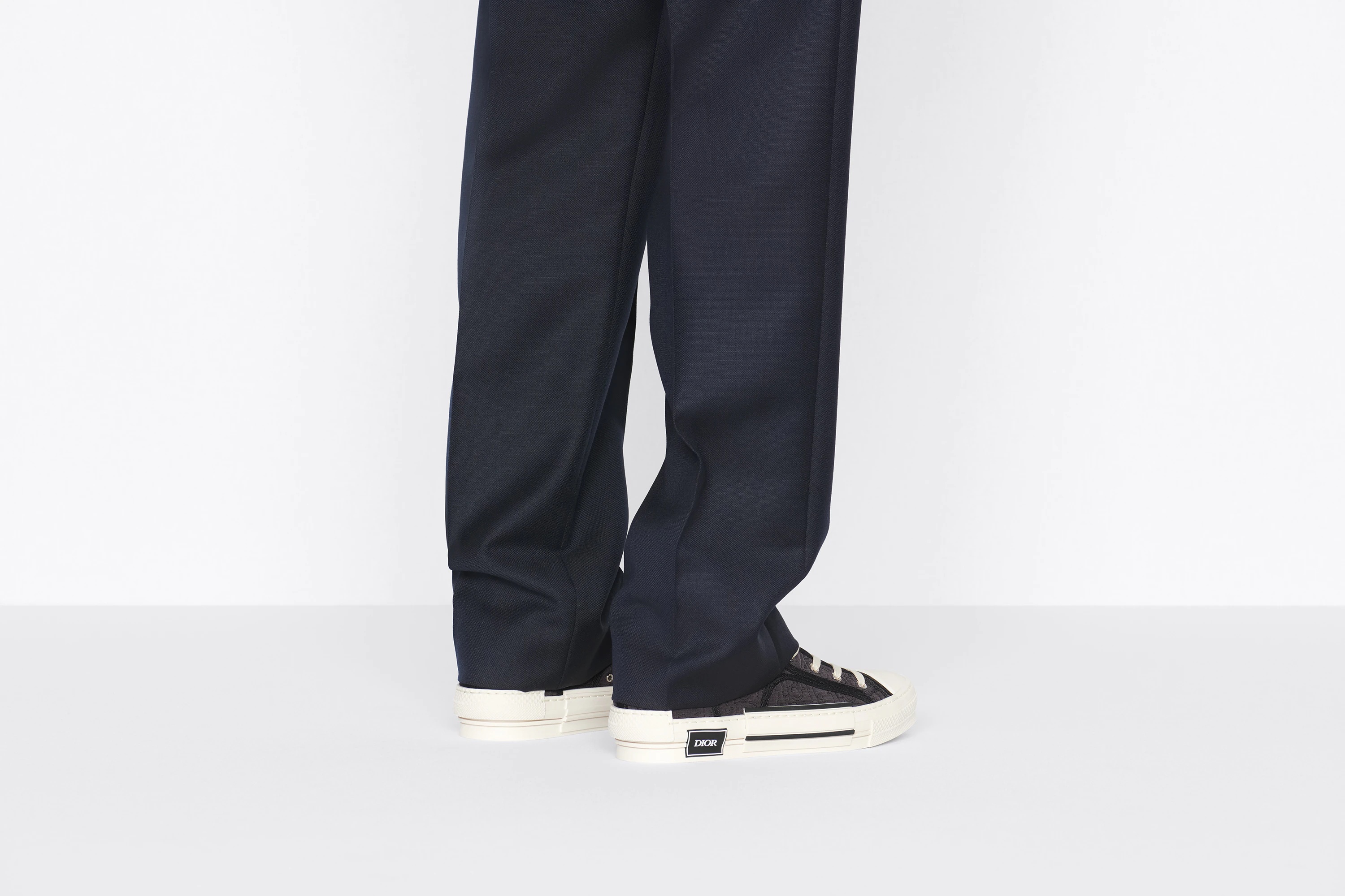 B23 High-Top Sneaker - 9