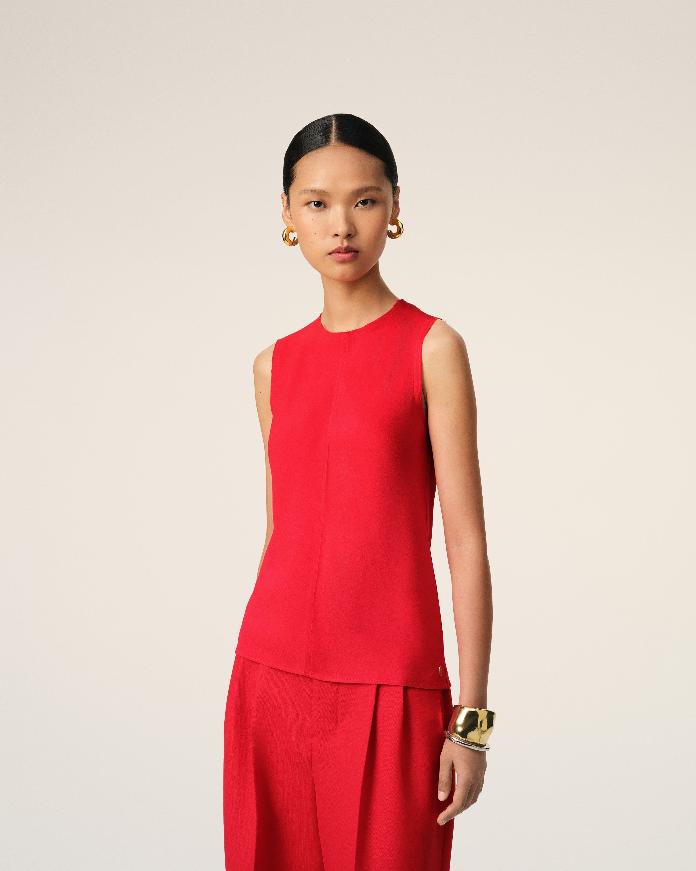 RED SLEEVELESS TOP - 3