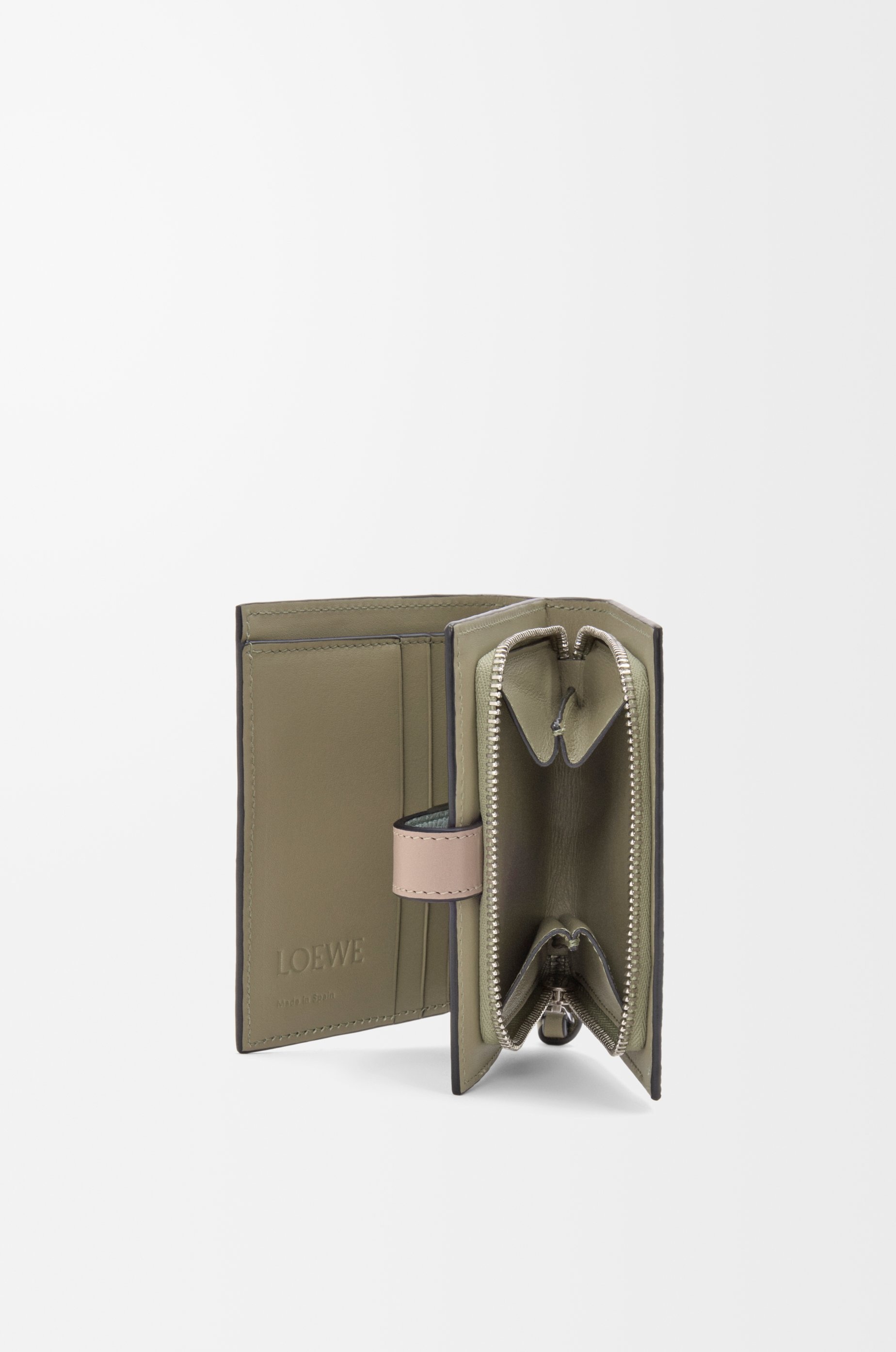Compact zip wallet in soft grained calfskin - 3