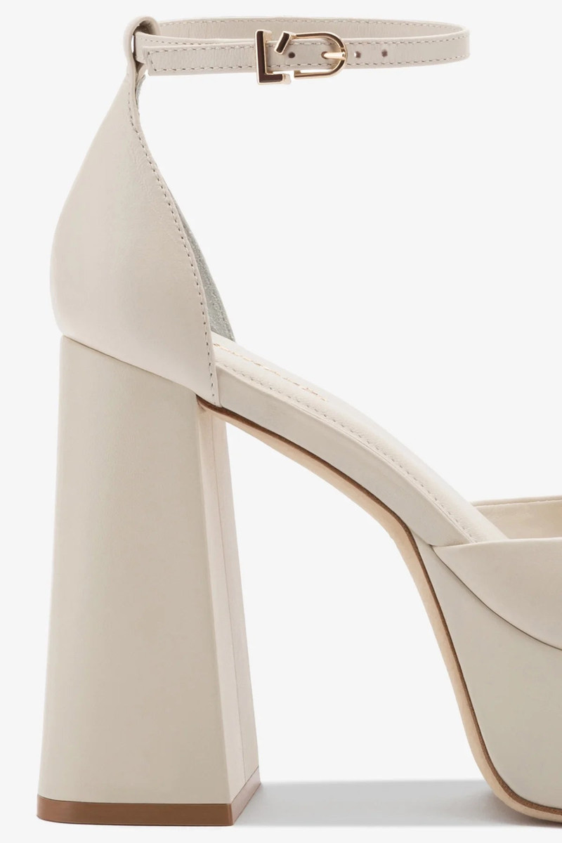 Ari Pump In Ivory Leather 4