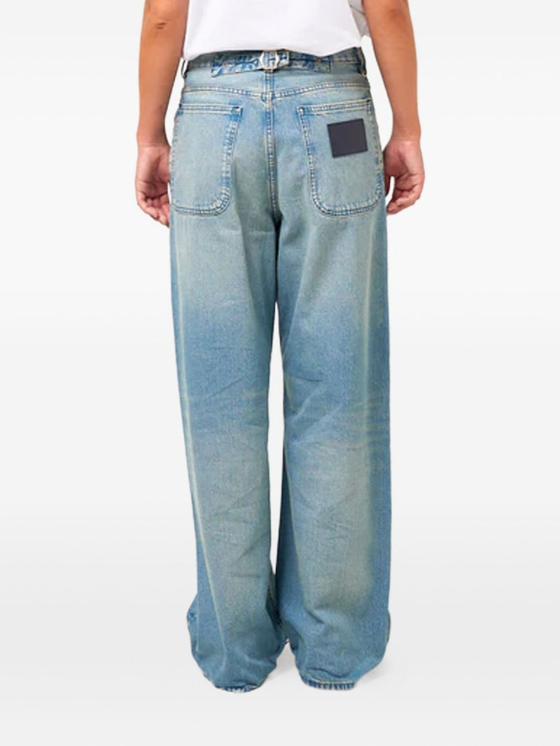 SUNFLOWER logo-patch jeans outlook