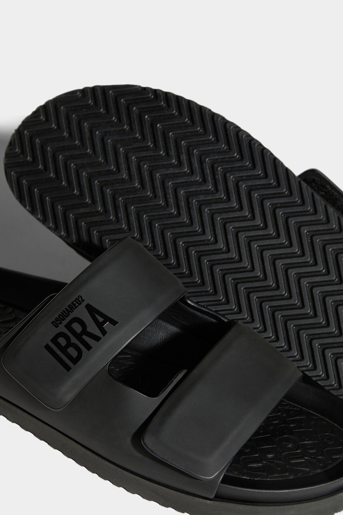 IBRA BLACK ON BLACK SANDALS - 5
