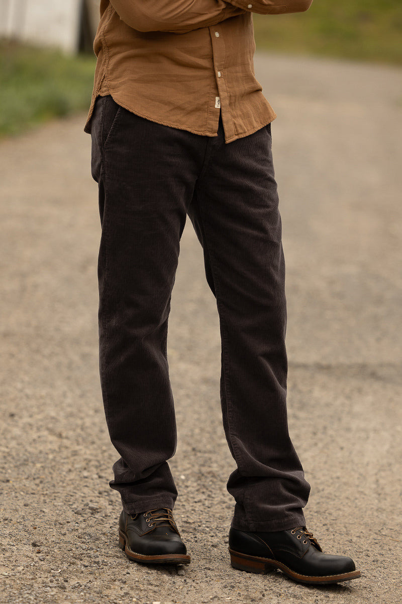 The Pipe Straight Corduroy Chino - Carob 1
