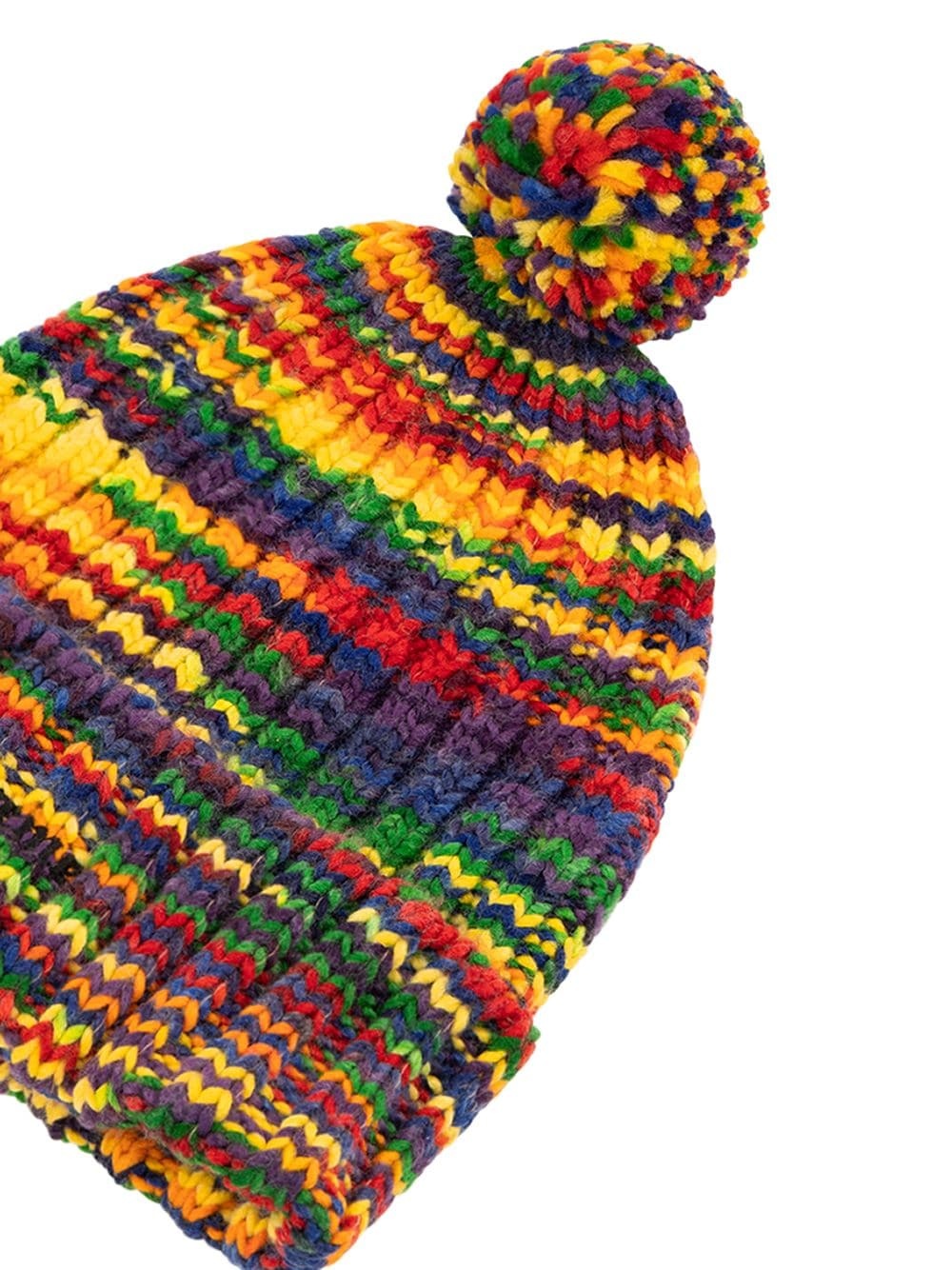 Static knitted beanie hat - 2