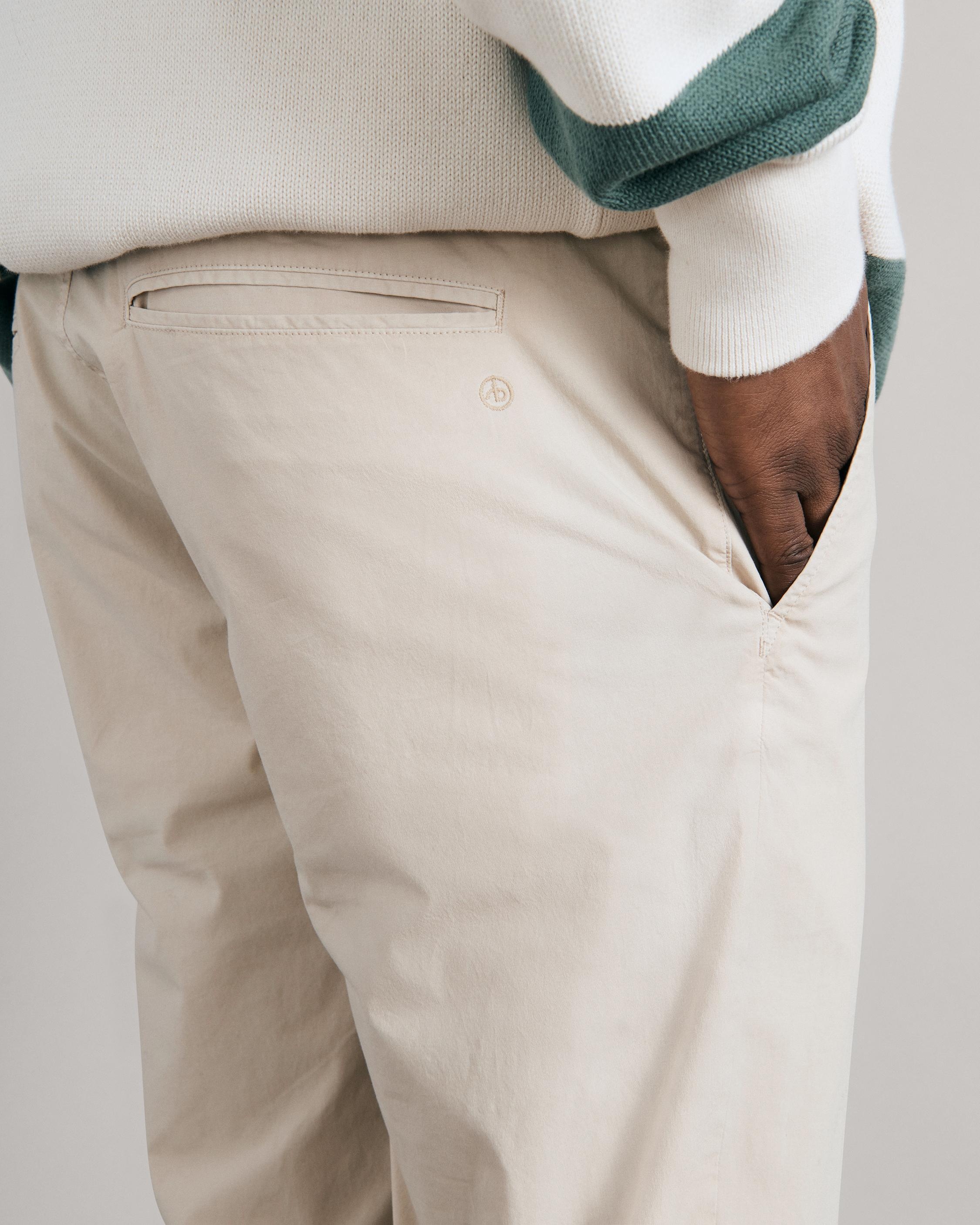 Fit 2 Stretch Paper Cotton Chino
Slim Fit Pant - 6