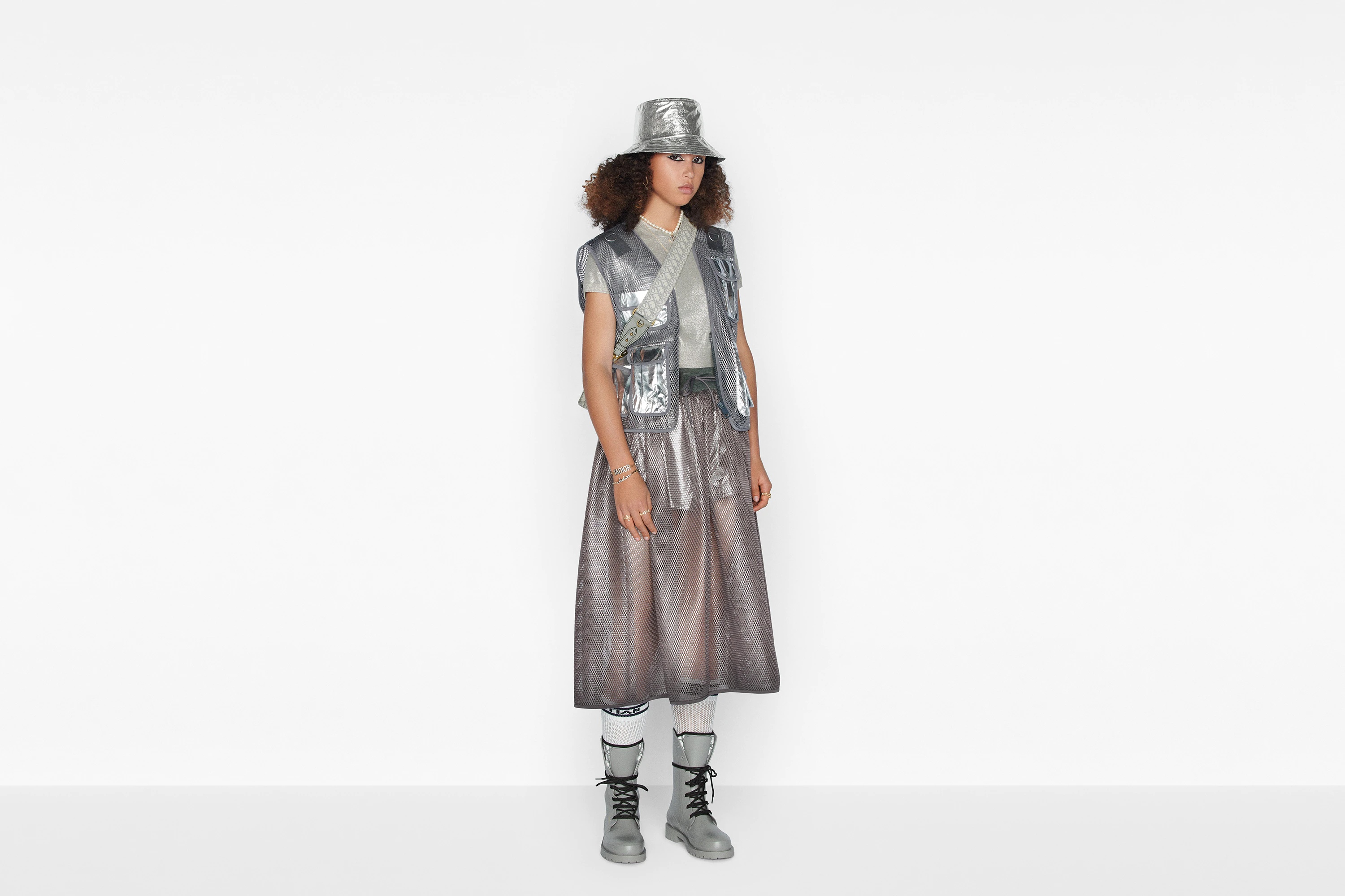 Reversible D-Metallic Small Brim Bucket Hat - 7
