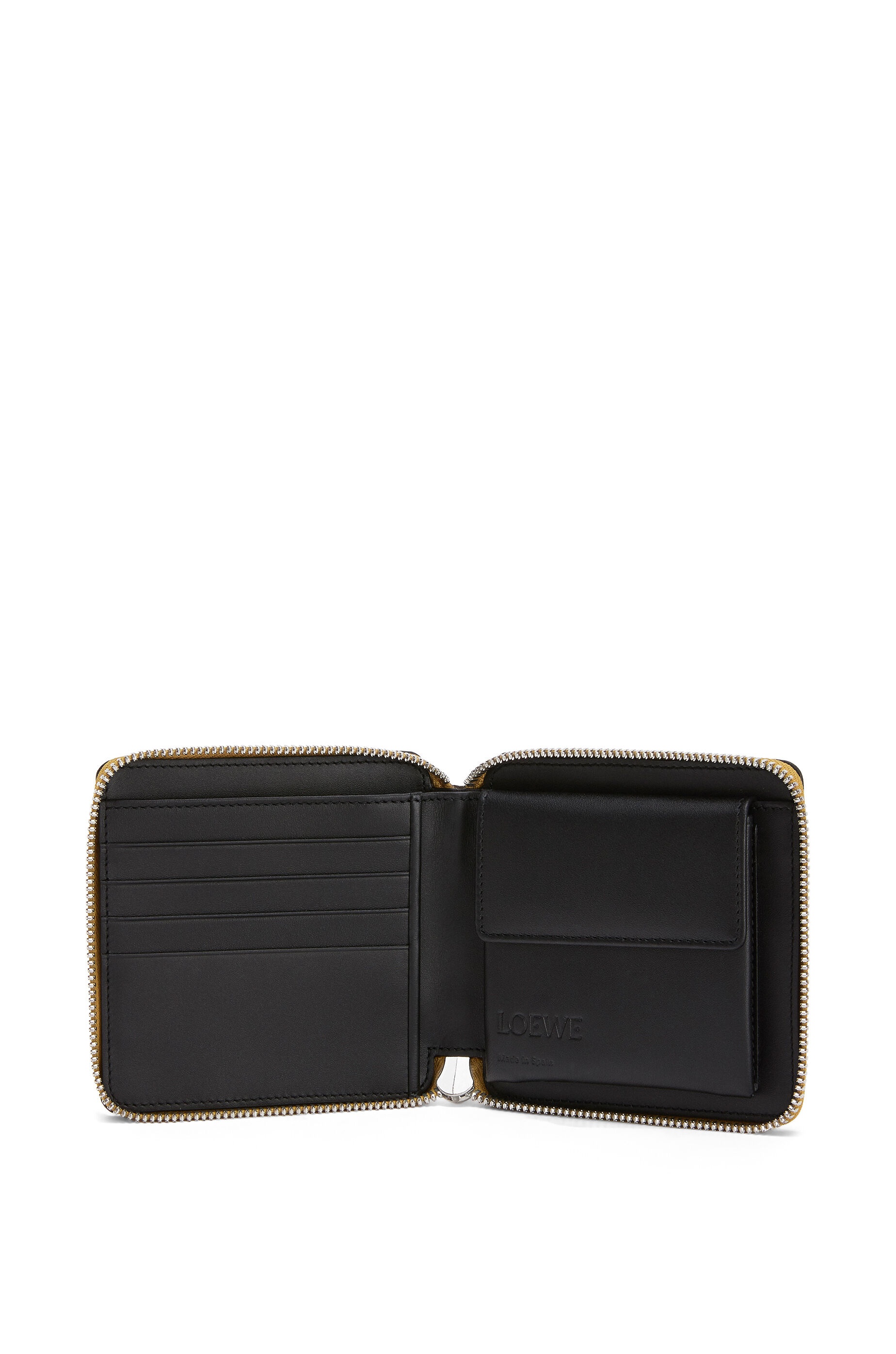 Square zip wallet in calfskin - 3