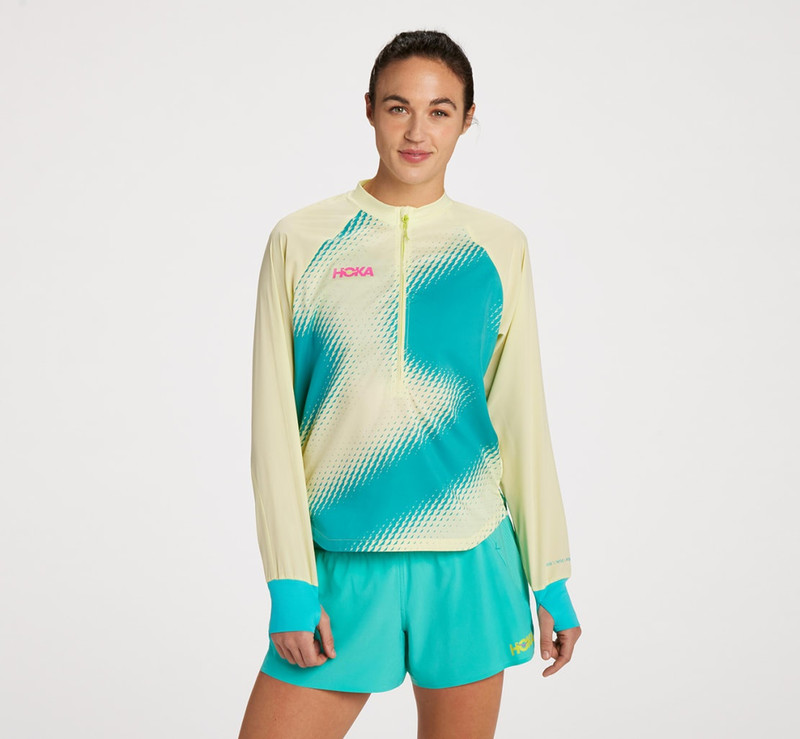 Women's 1/2 Zip Wind Shell 1