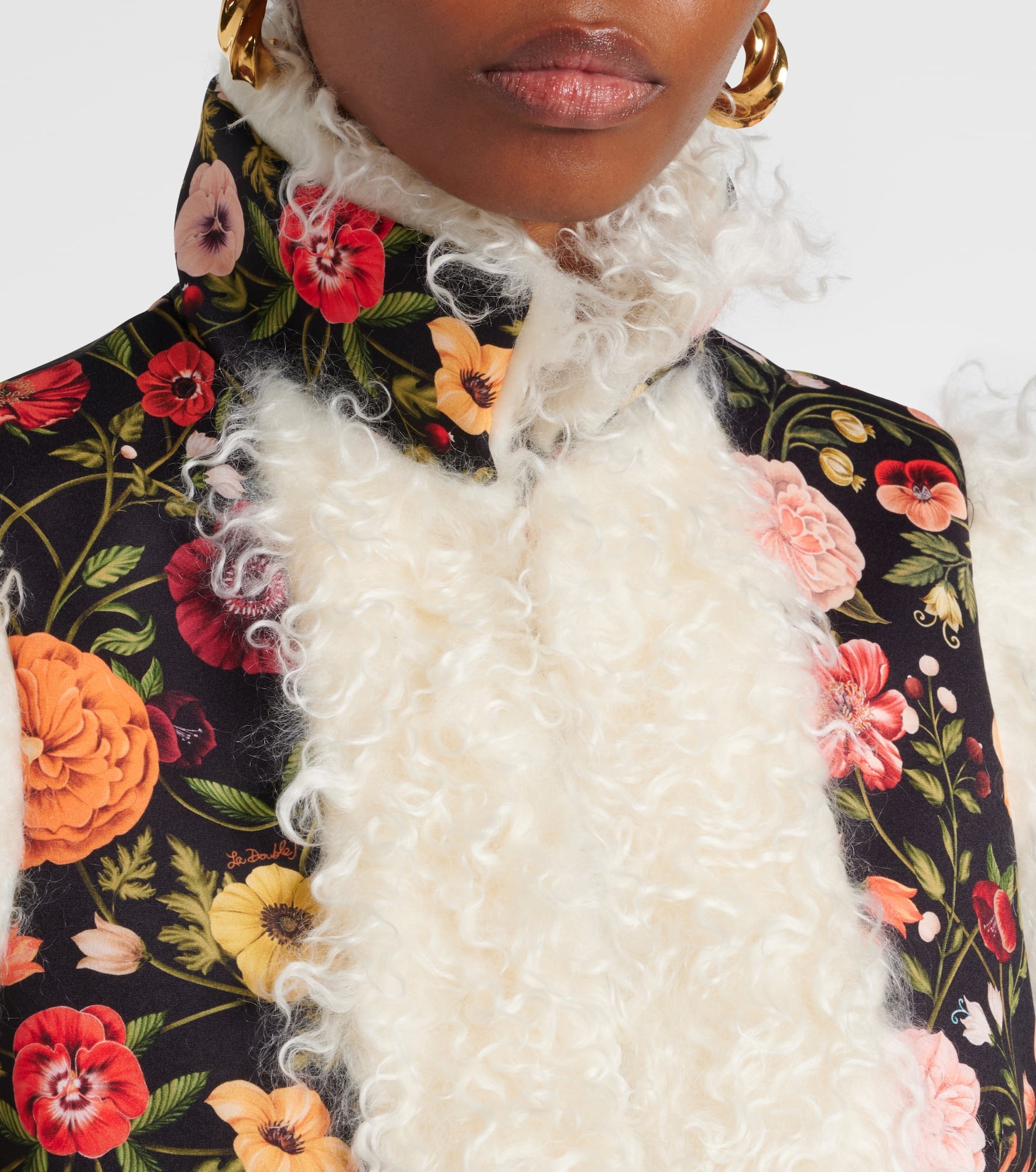 Folk floral faux fur-trimmed vest - 4