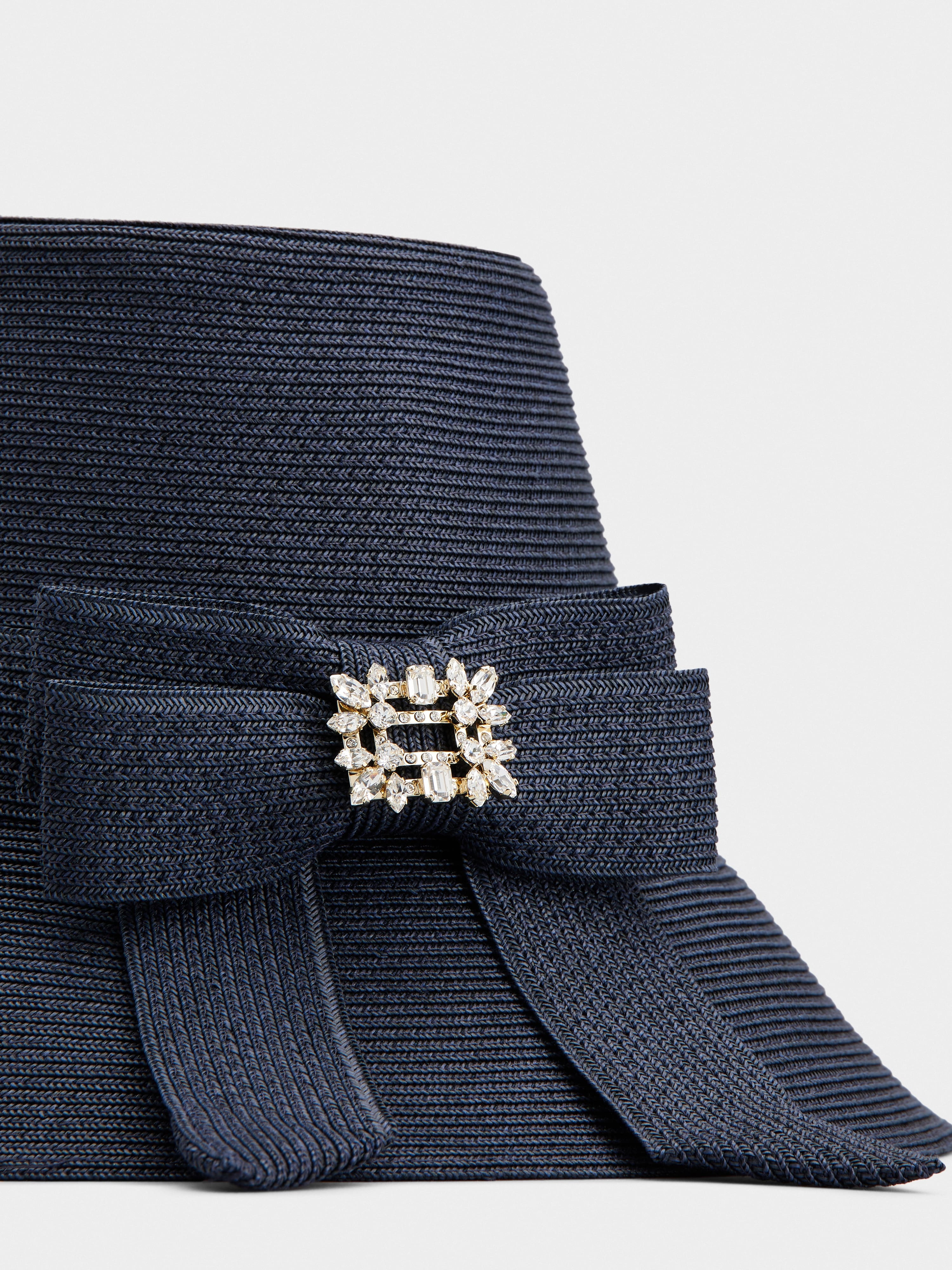 Broche Vivier Buckle Hat in Raffia - 4