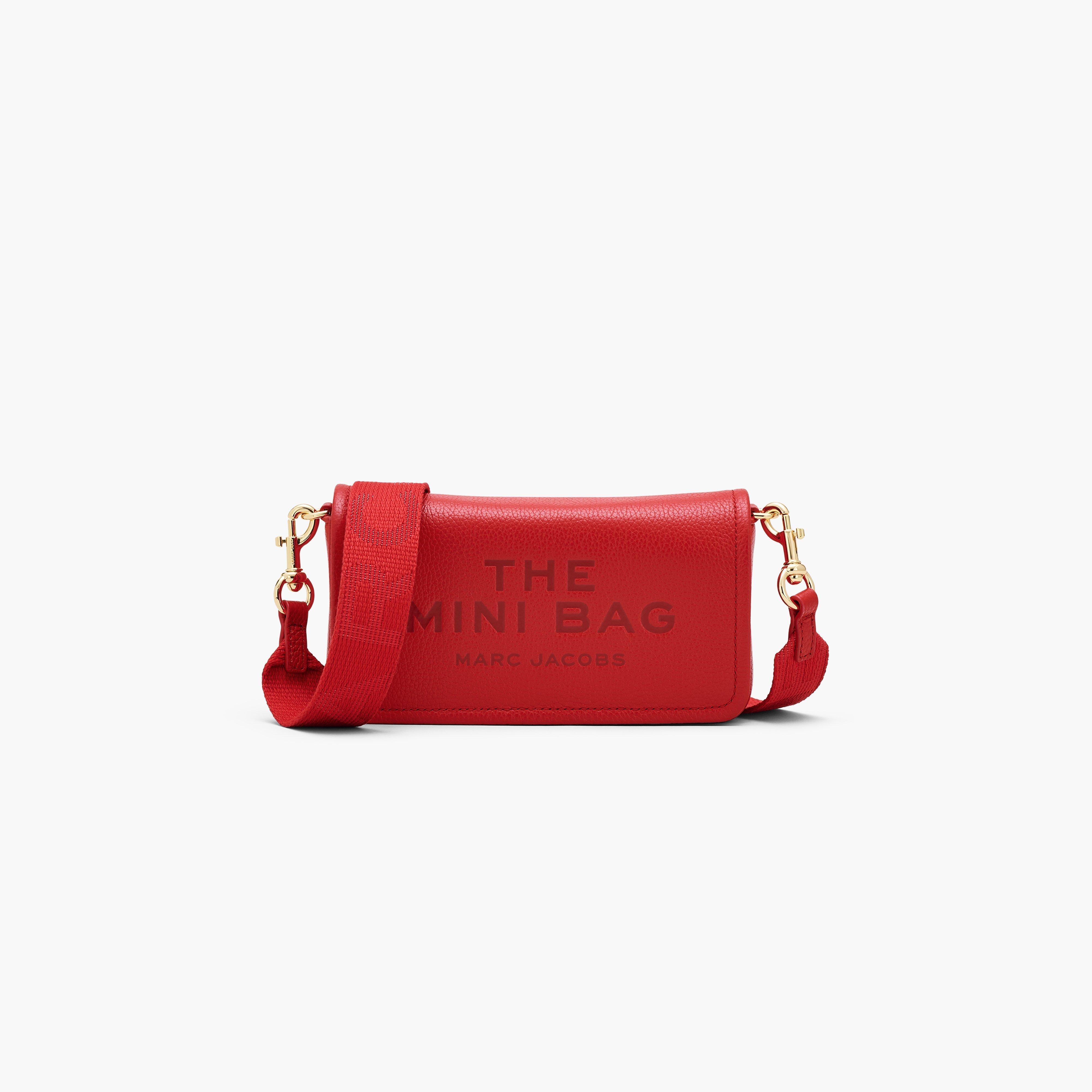 THE PATENT LEATHER CLOVER SHOULDER BAG - 11