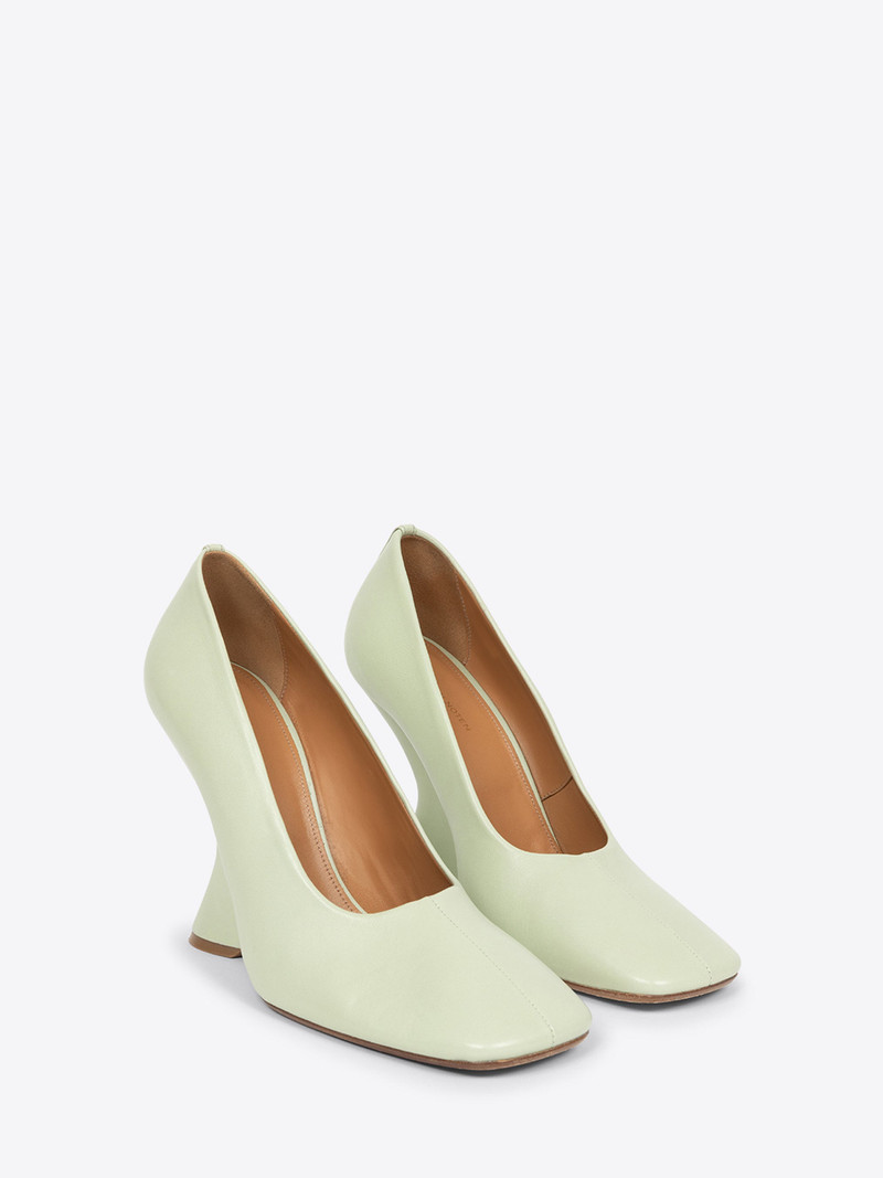 LEATHER WEDGE PUMPS 3