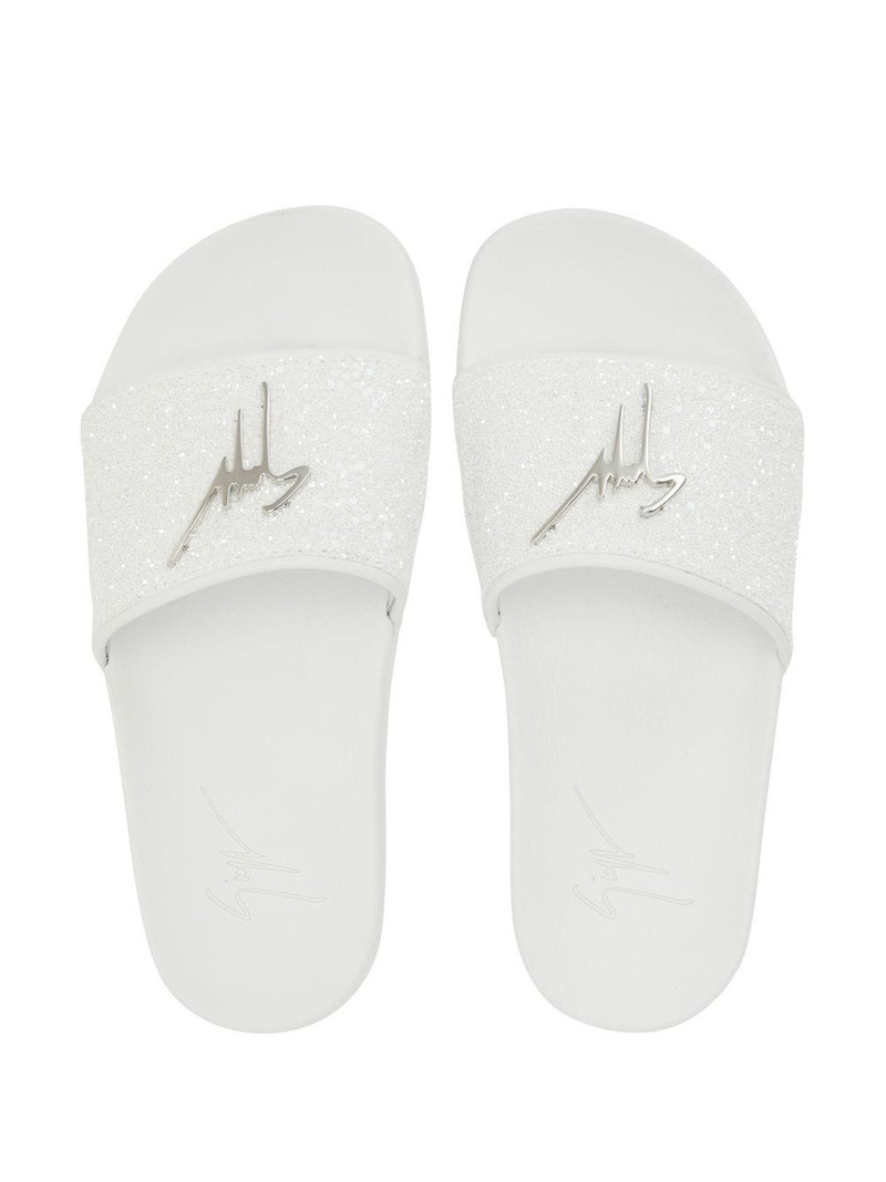 logo-plaque glitter sliders 4