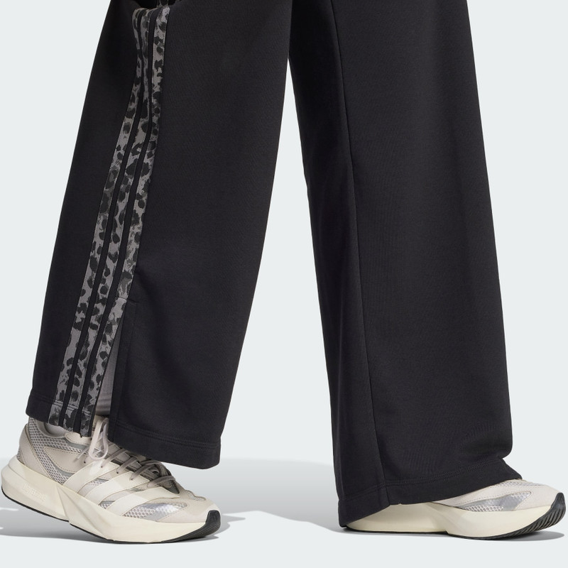 Seasonal Essentials Animal Print 3-Stripes Pants 6