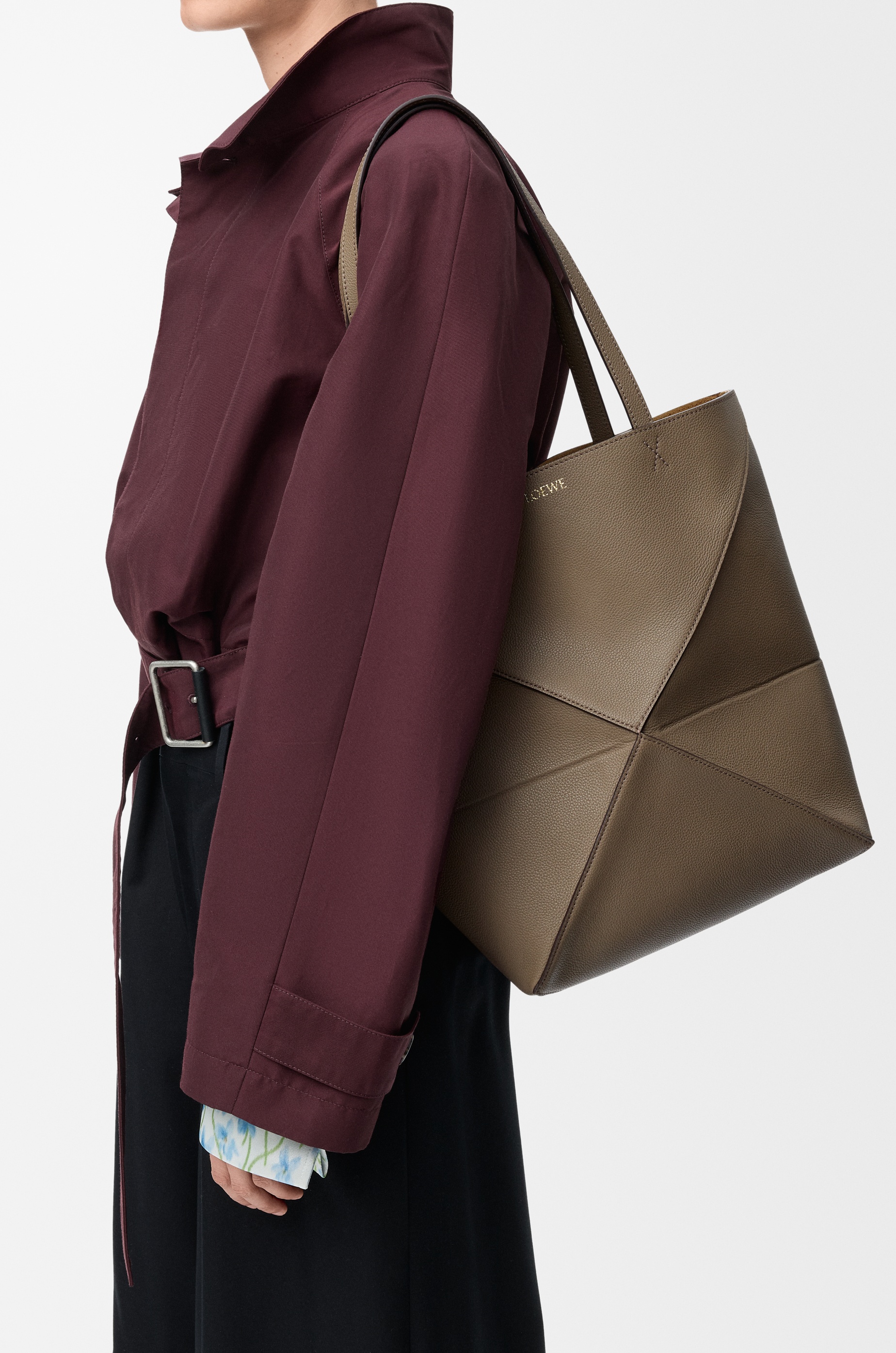 Medium Puzzle Fold tote in soft grained calfskin - 3