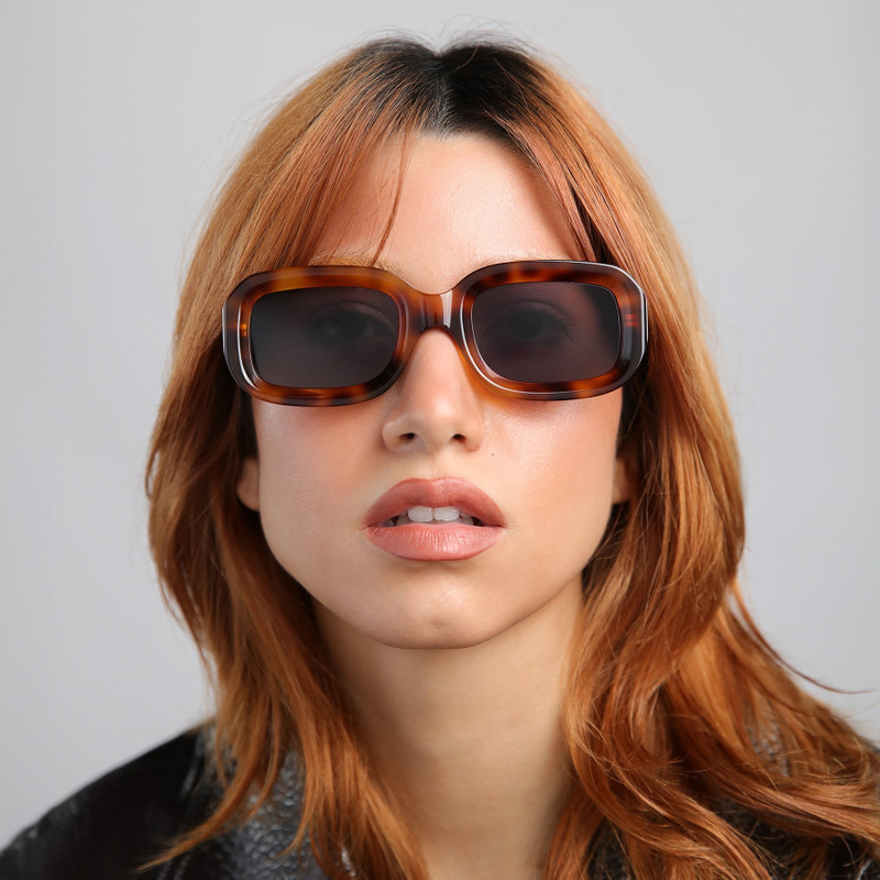 illesteva Vinyl Sunglasses outlook