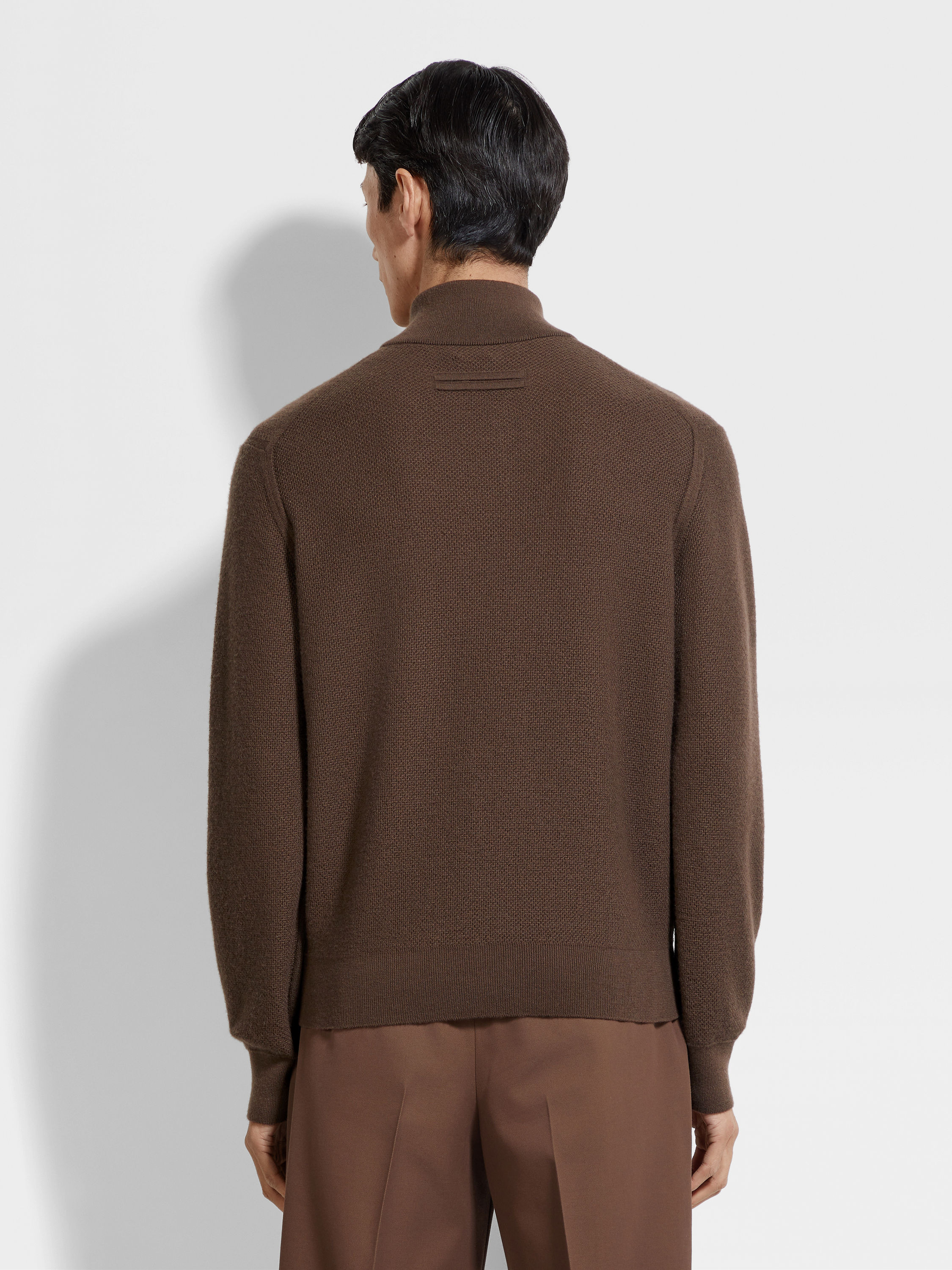 BROWN OASI CASHMERE ZIP MOCK NECK - 5
