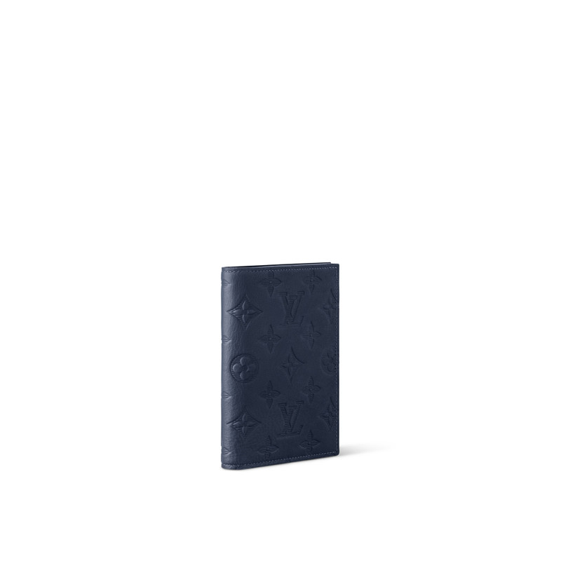 Louis Vuitton Passport Cover outlook