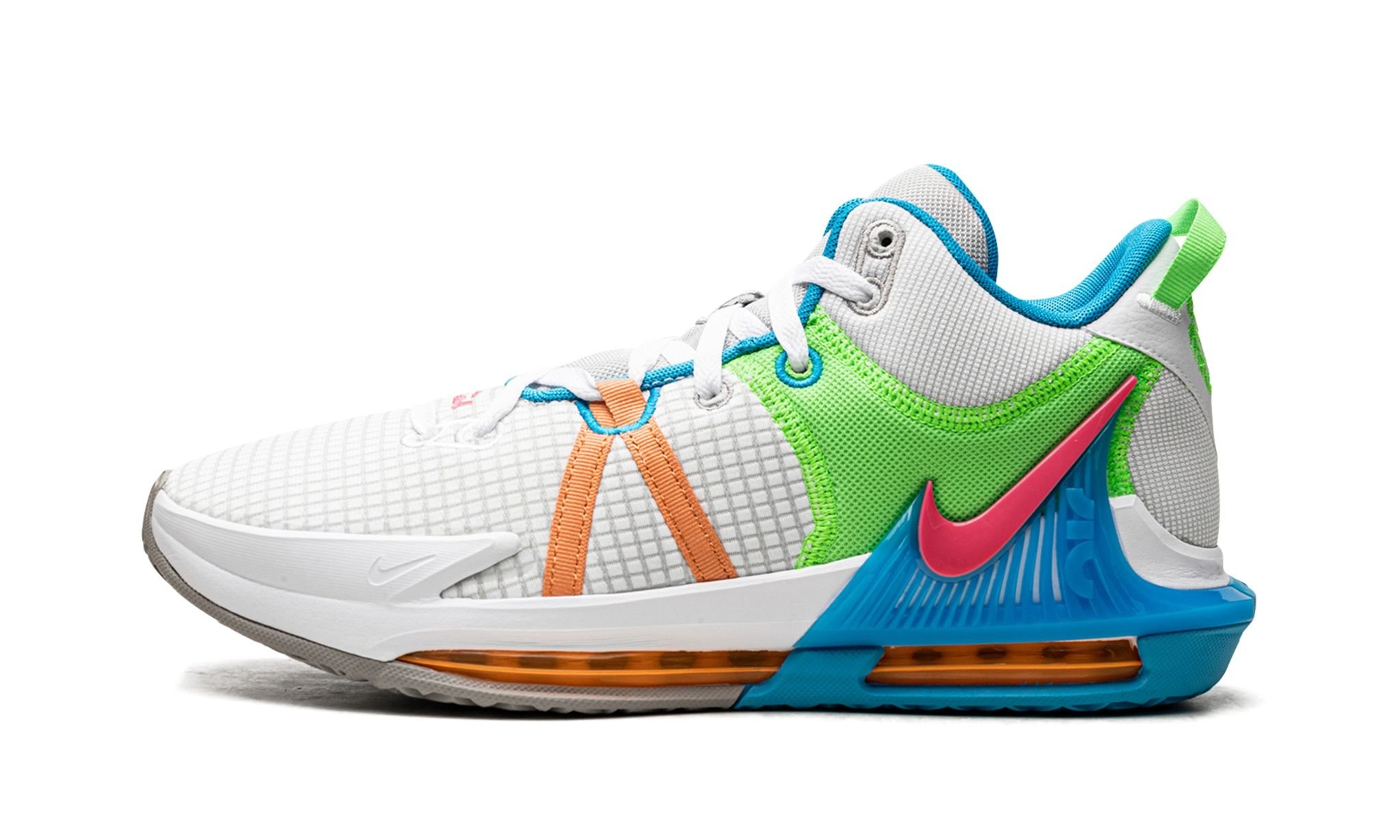 LeBron Witness VII - 1