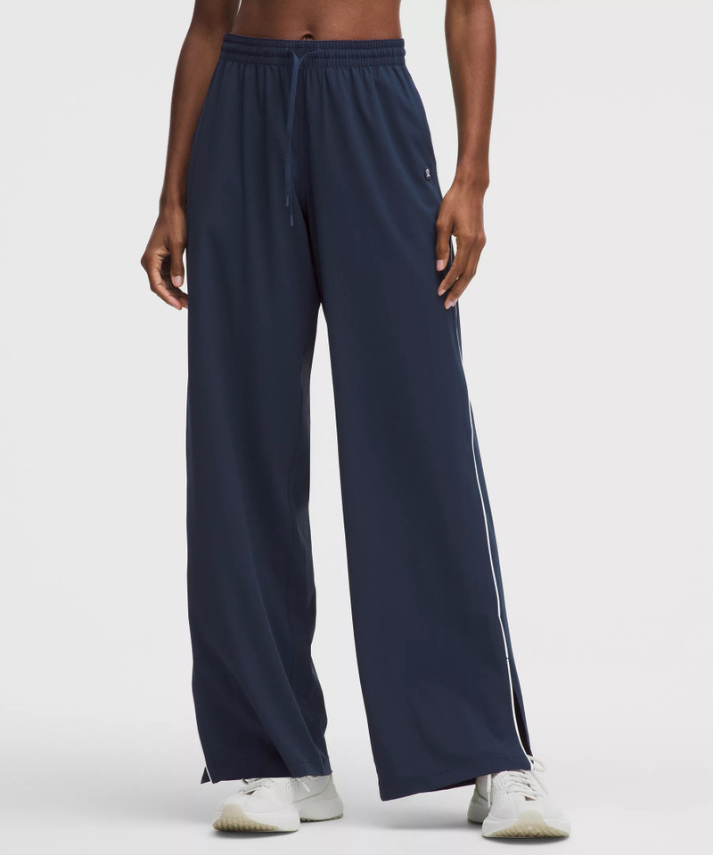 lululemon Court Rival Mid-Rise Wide-Leg Track Pant *Regular outlook