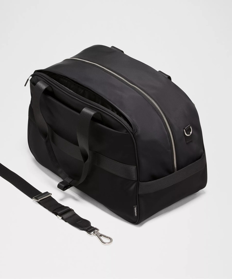 City Essentials Duffle Bag 28L 6
