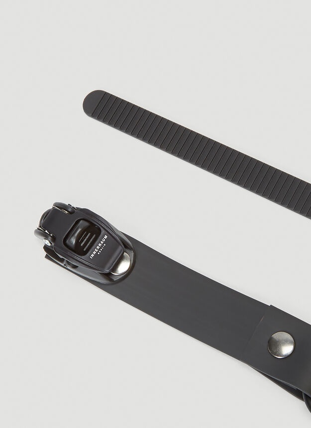 I30 Belt Bag in Black - 4
