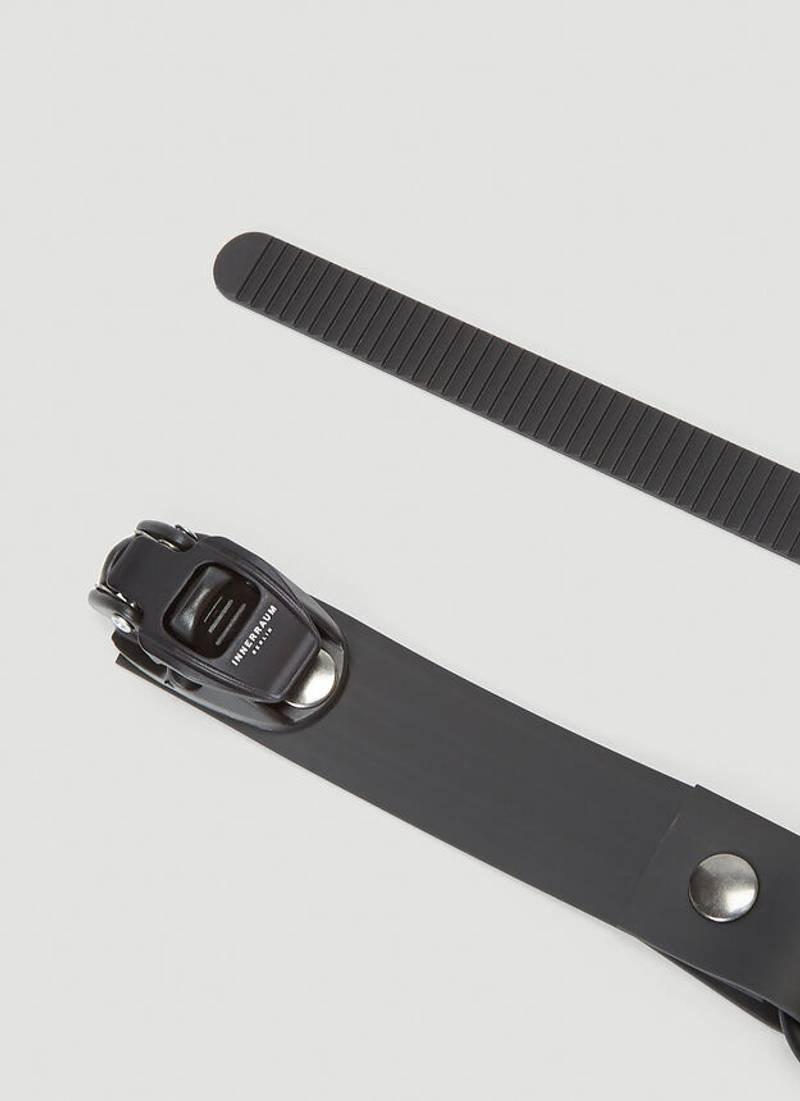 I30 Belt Bag in Black 4