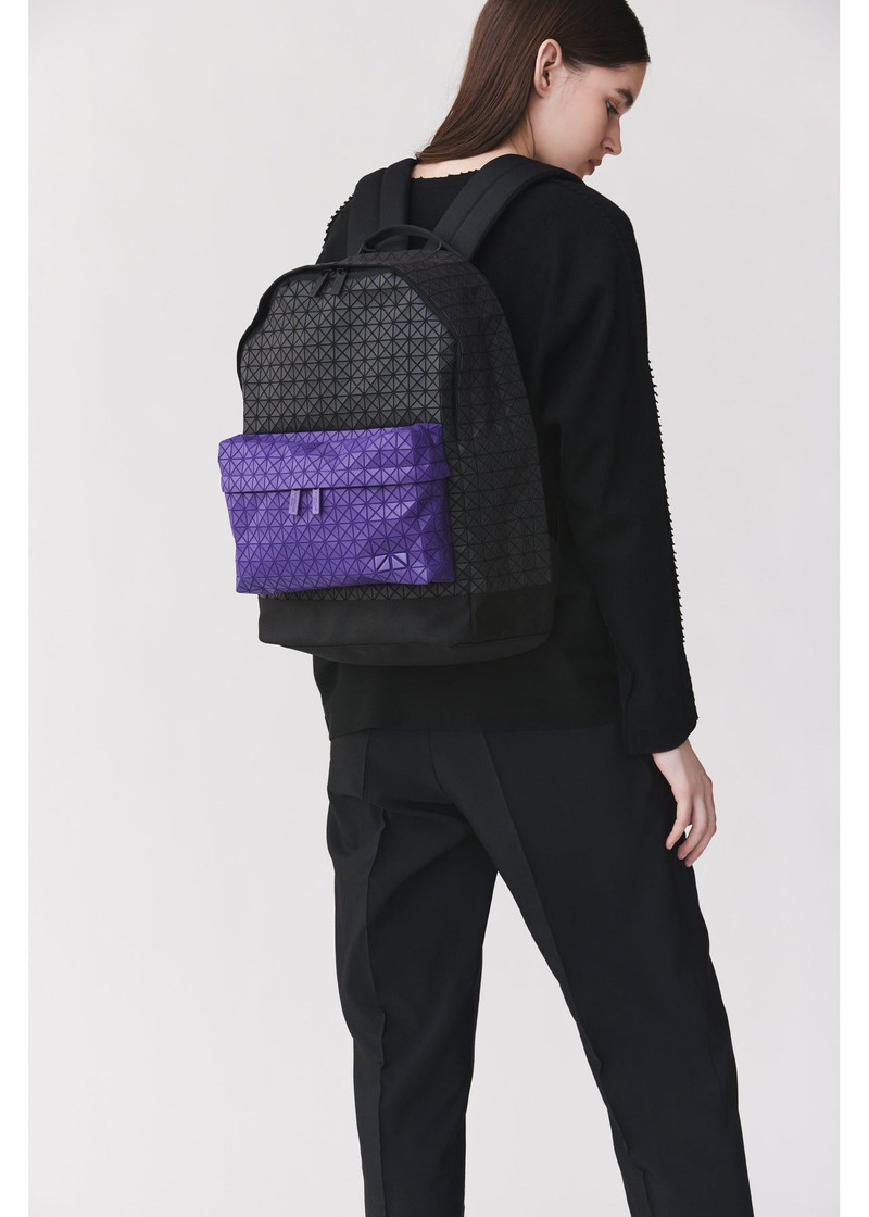 BAO BAO ISSEY MIYAKE DAYPACK BACKPACK outlook