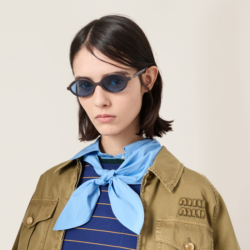 Miu Miu Miu Regard sunglasses outlook