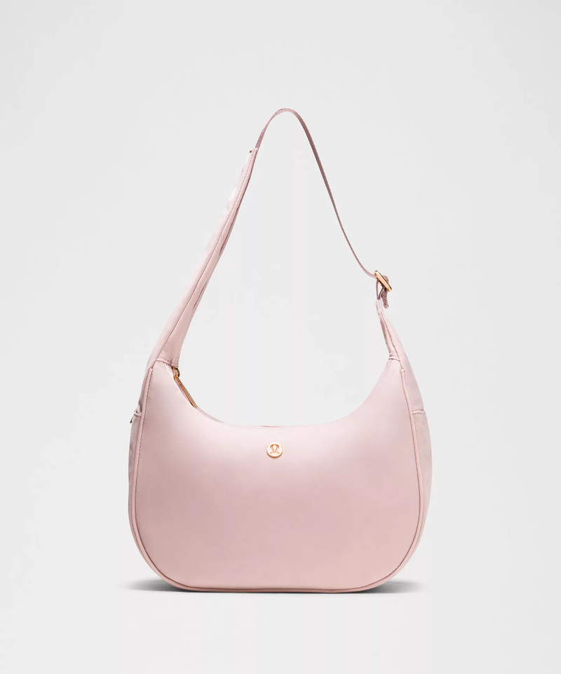 City Essentials Shoulder Bag 4L 1