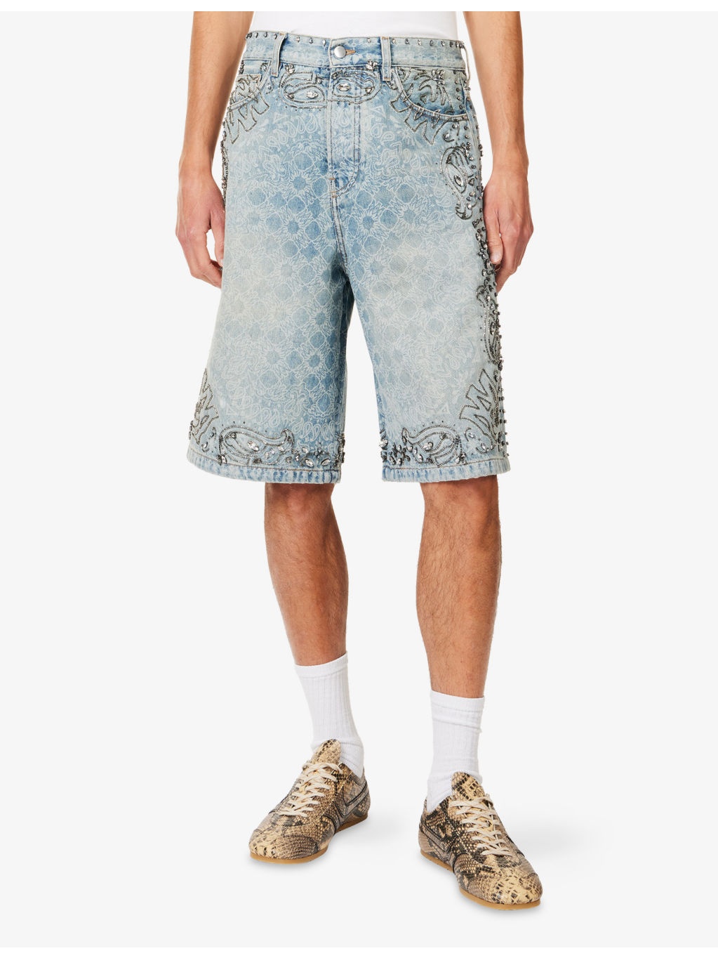 Graphic-Pattern Embellished Denim Shorts - 3