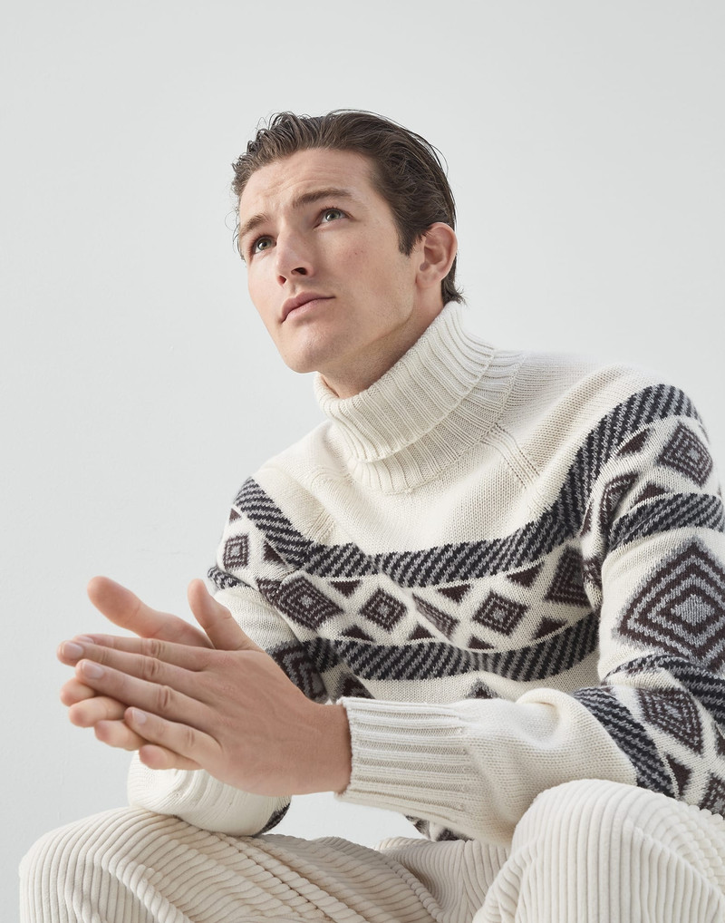 Ethnic Jacquard turtleneck sweater in cashmere 4