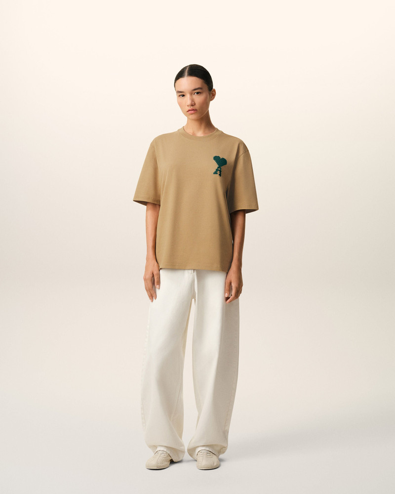AMI Paris BEIGE COTTON AMI DE COEUR T-SHIRT outlook