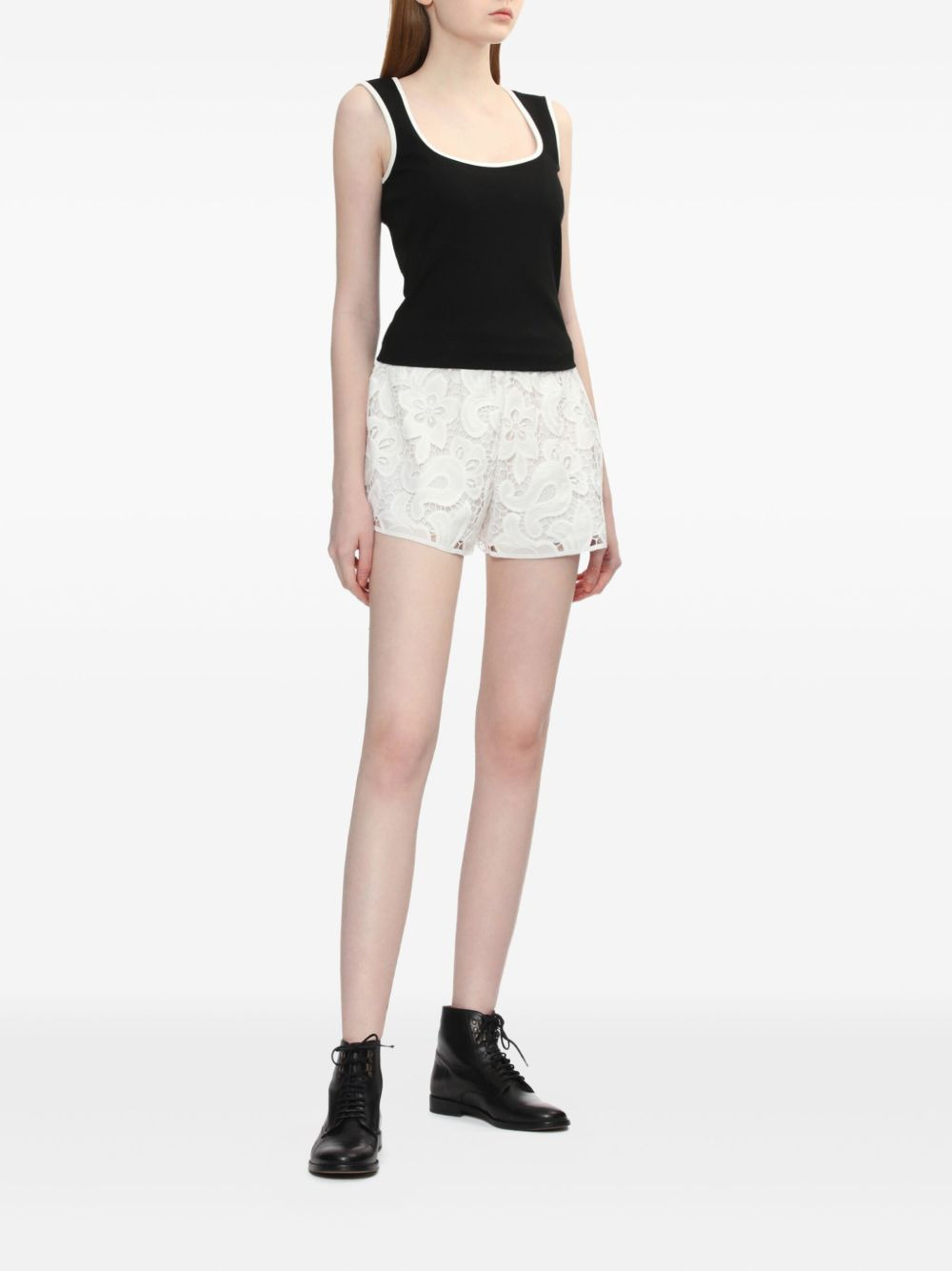 Amy elasticated-waist lace shorts - 2