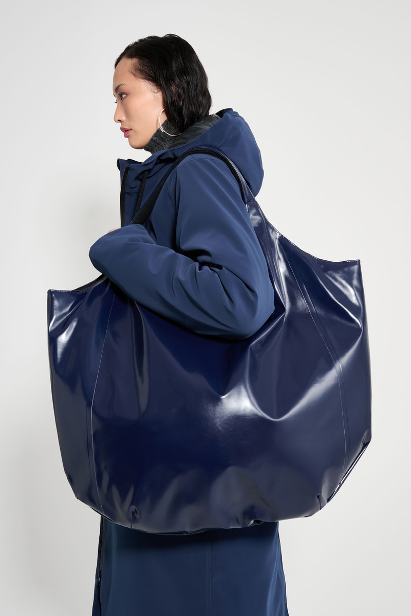 Stutterheim Svea Puffer Bag Opal Navy outlook