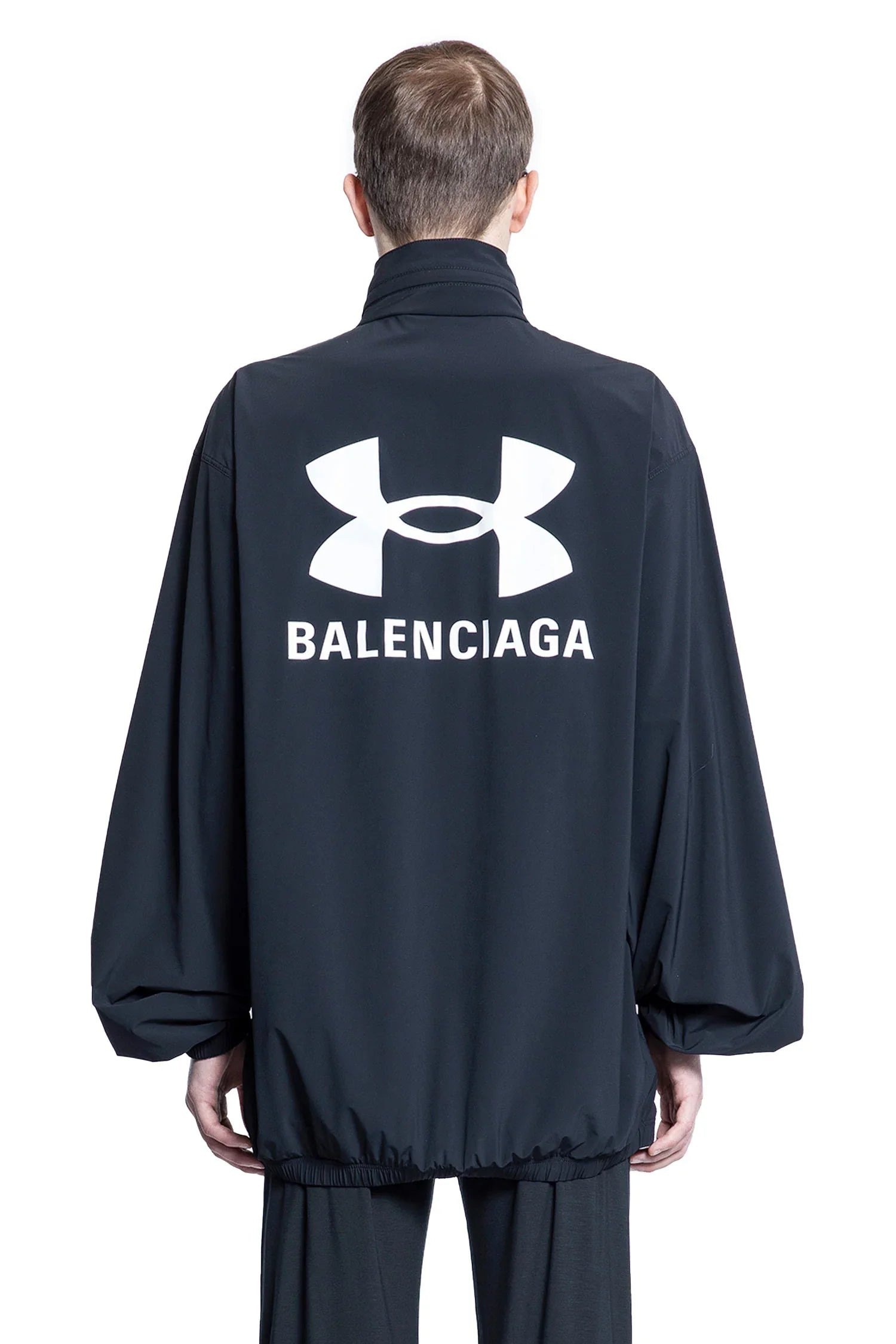 Under-Armour-Collaboration-Winbreaker - 3