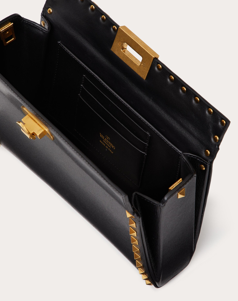 ROCKSTUD GRAINY CALFSKIN CROSSBODY BAG 4