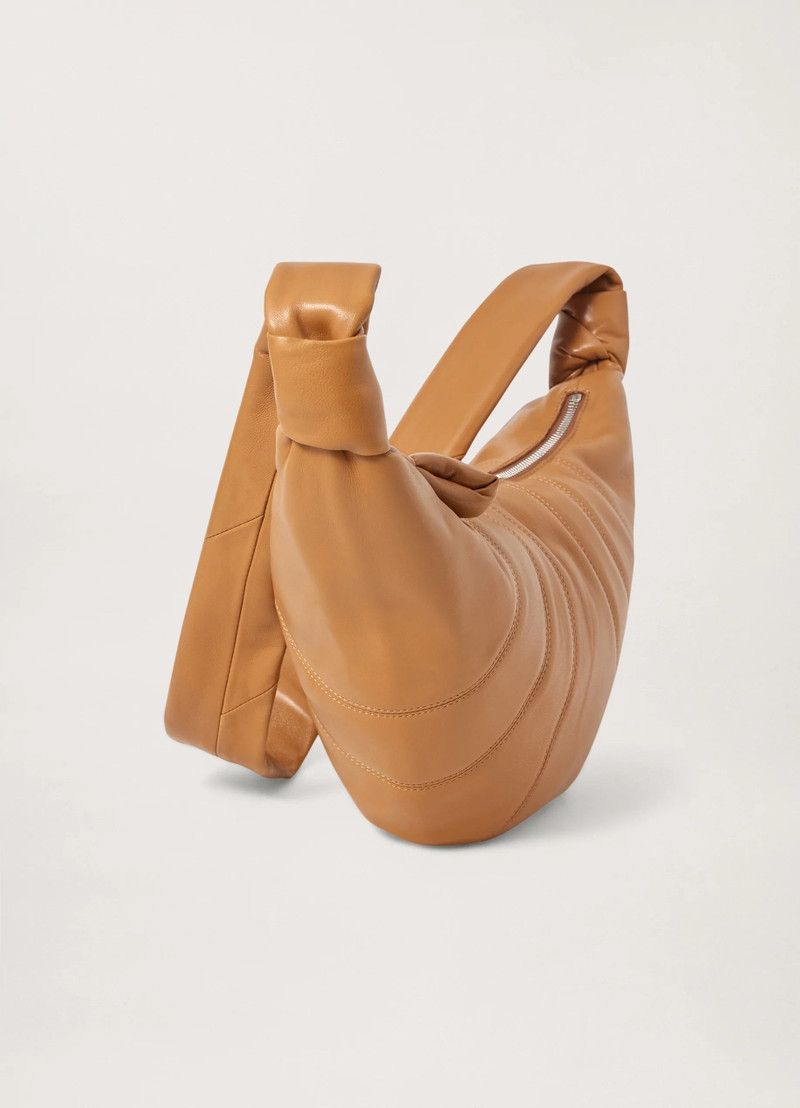 MEDIUM CROISSANT BAG
SOFT NAPPA LEATHER 3