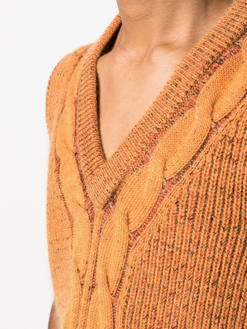 cable-knit v-neck vest - 5