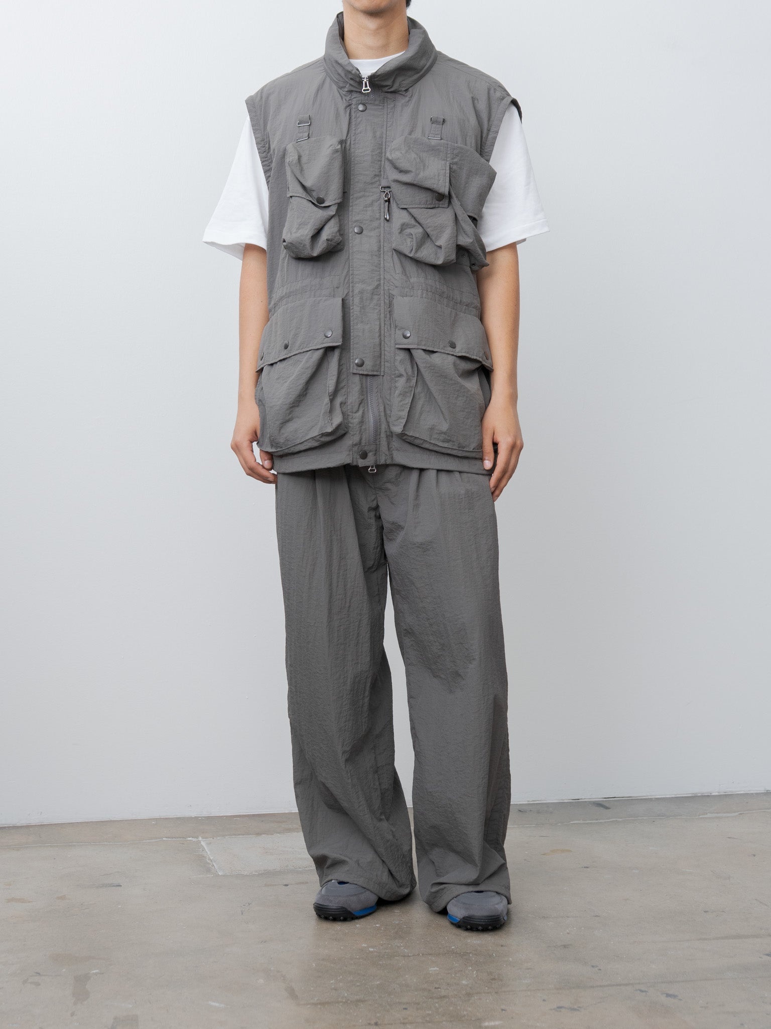 Nylon Multi Pockets Detachable Utility Blouson - Charcoal Khaki - 2