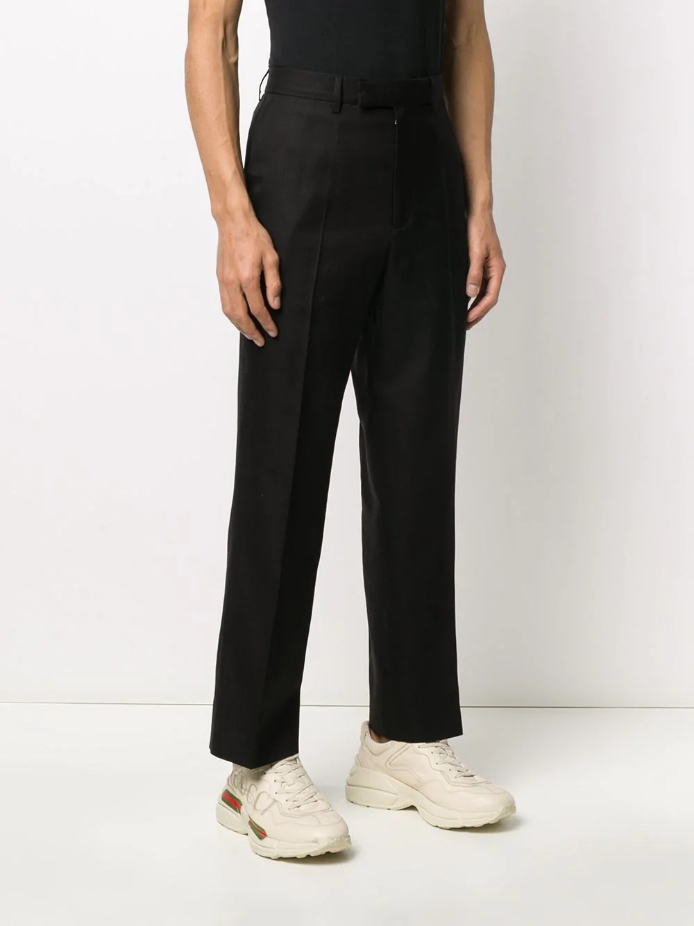   cropped logo-patch trousers - 3