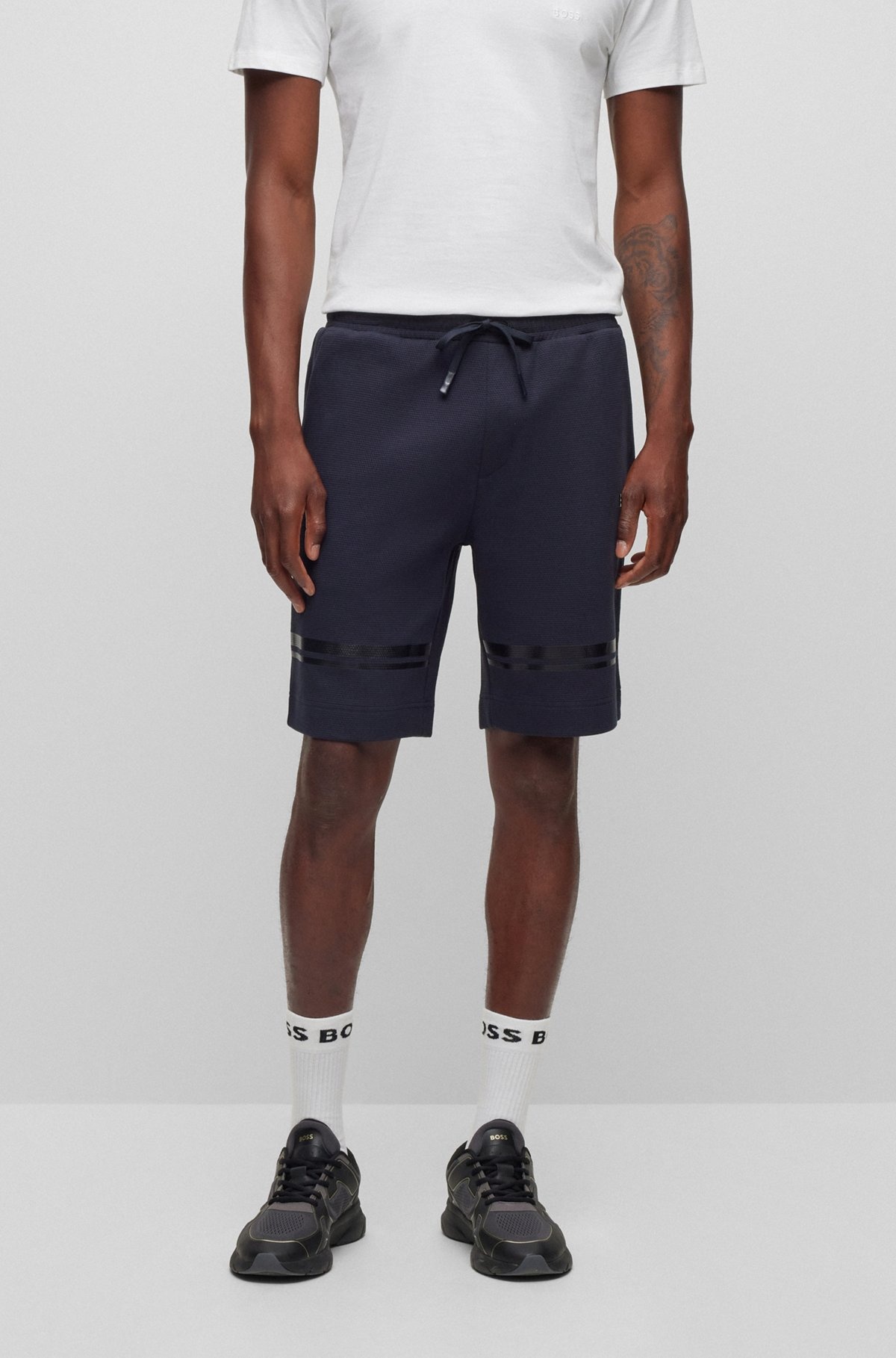 RELAXED-FIT COTTON SHORTS WITH MIRROR-EFFECT STRIPES - 2